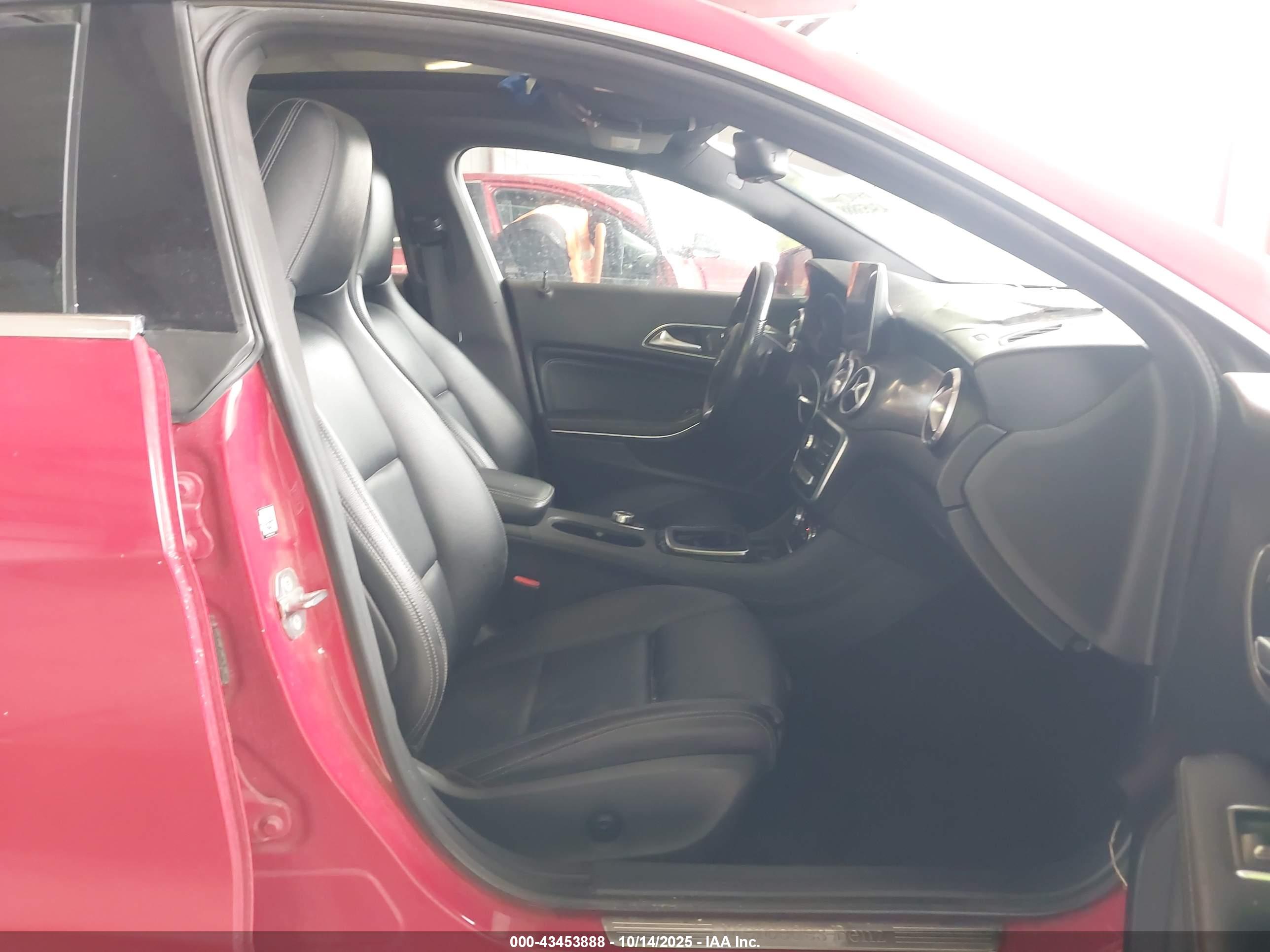 MERCEDES-BENZ CLA image 5