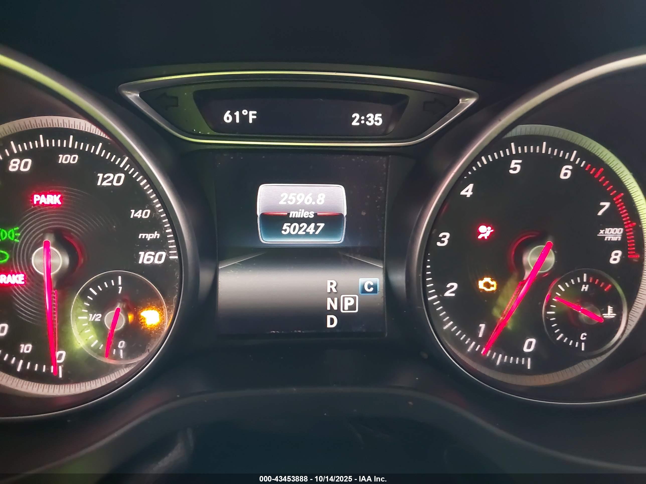 MERCEDES-BENZ CLA image 7
