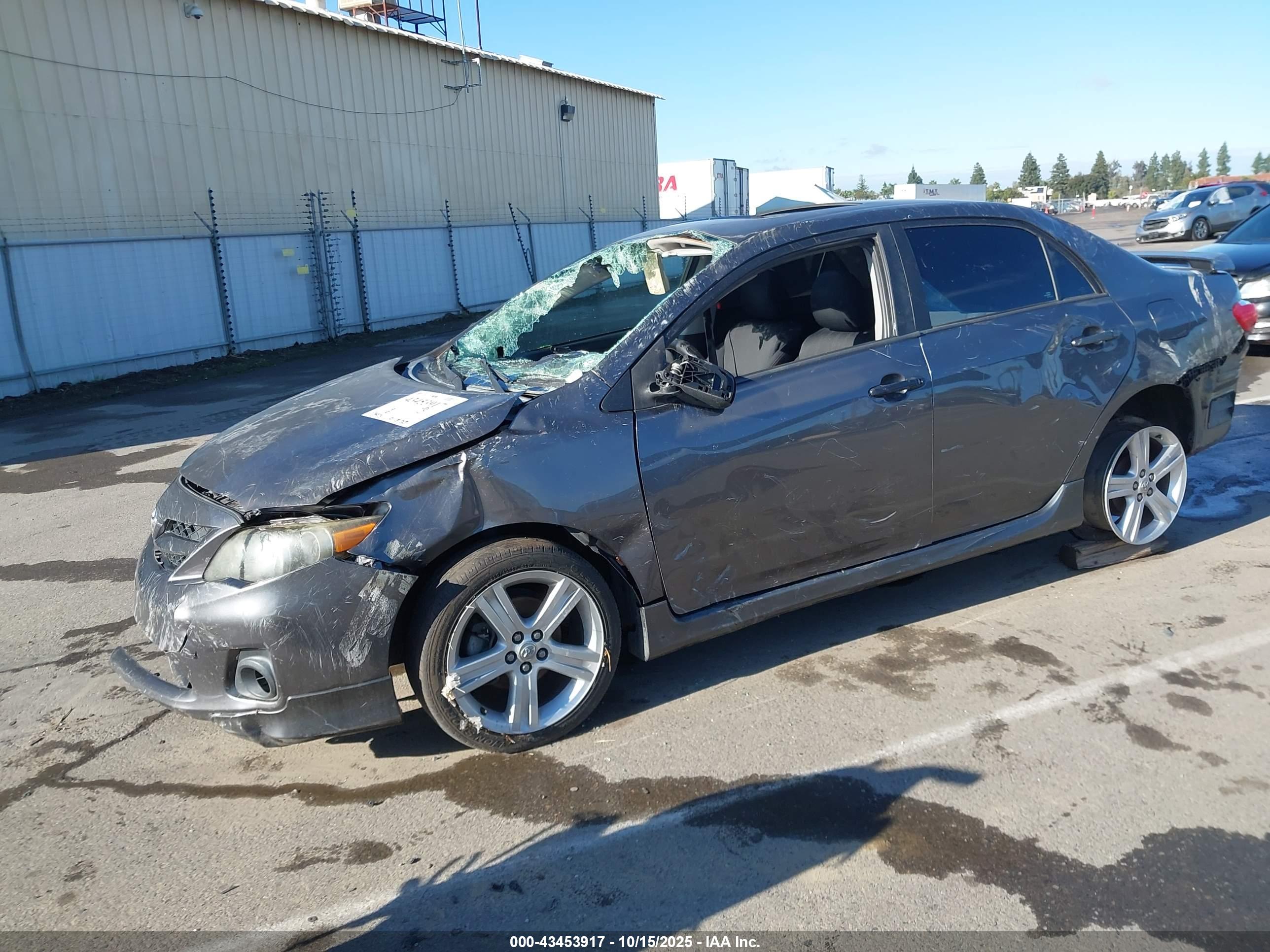 TOYOTA COROLLA image 6