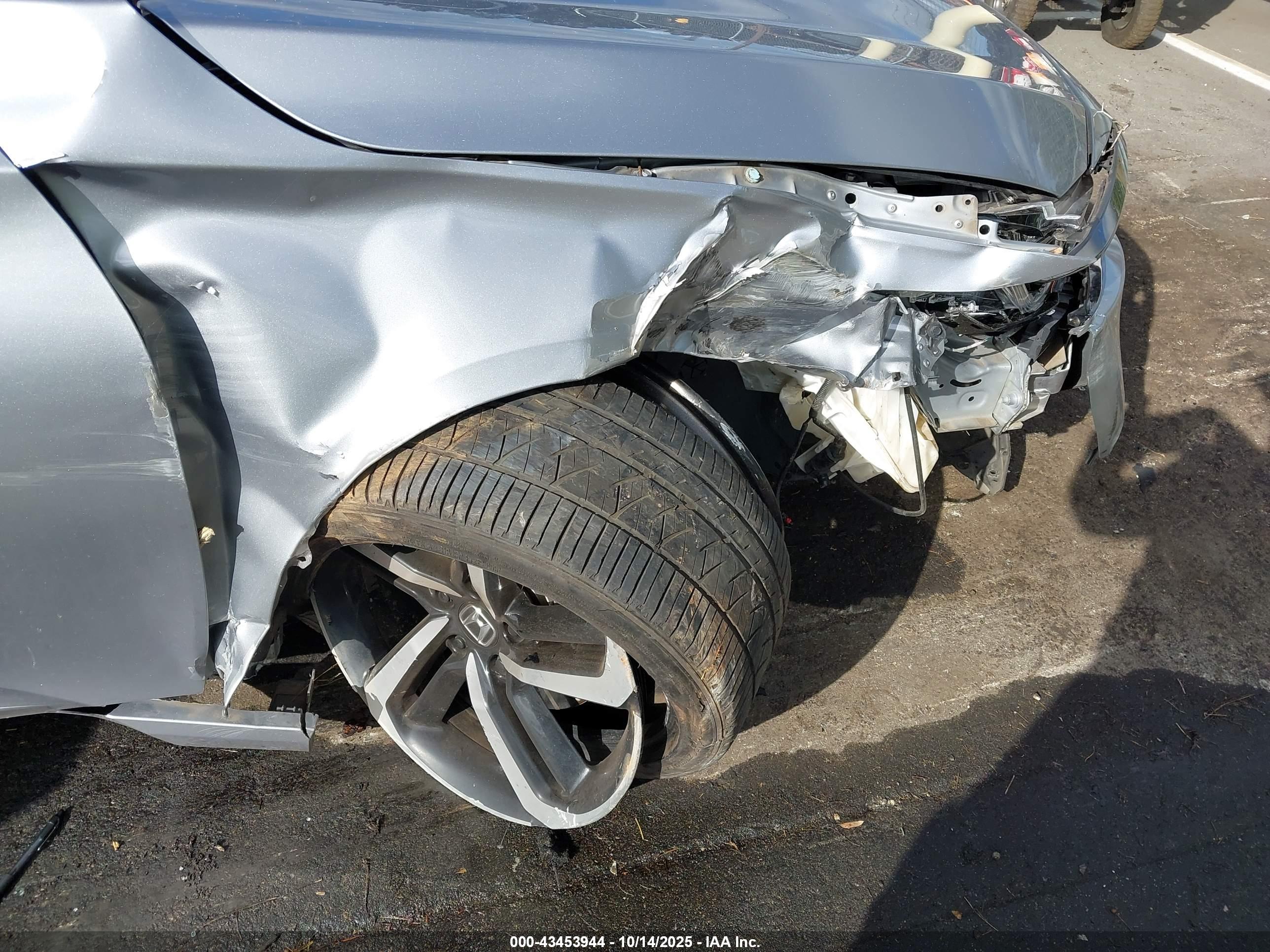 HONDA ACCORD image 6