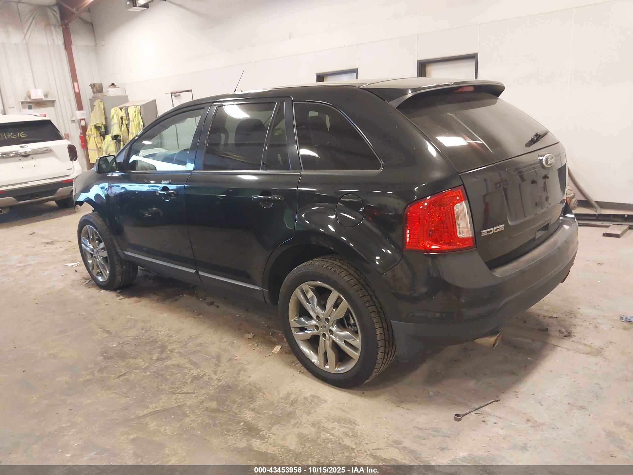 FORD EDGE image 3