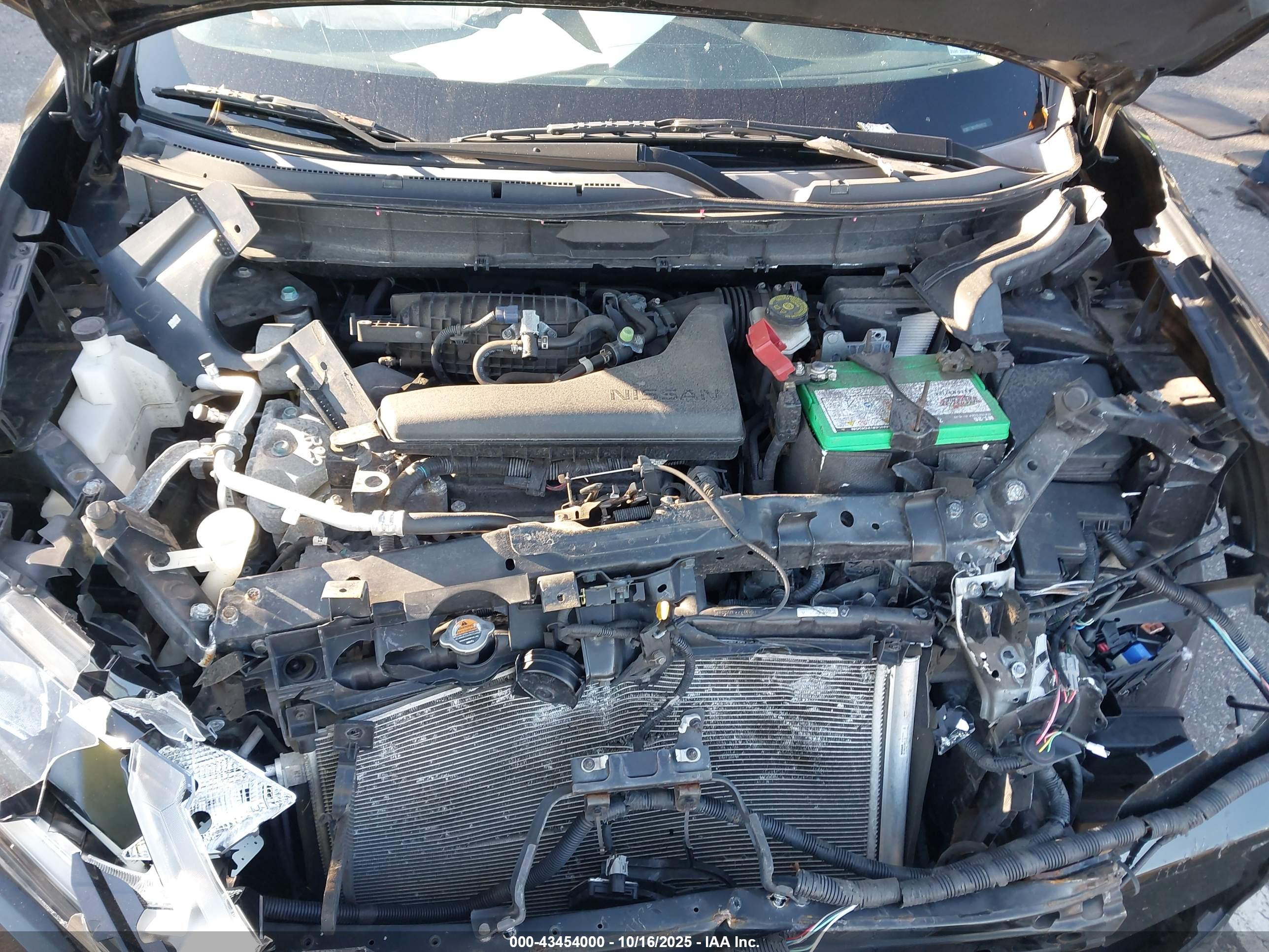 NISSAN ROGUE image 10