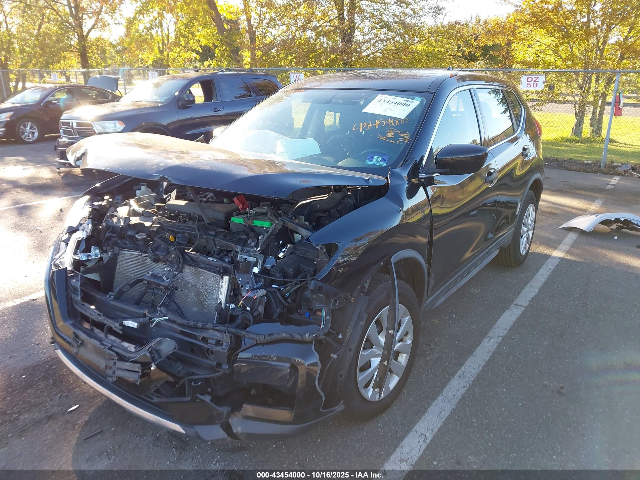 NISSAN ROGUE image 2