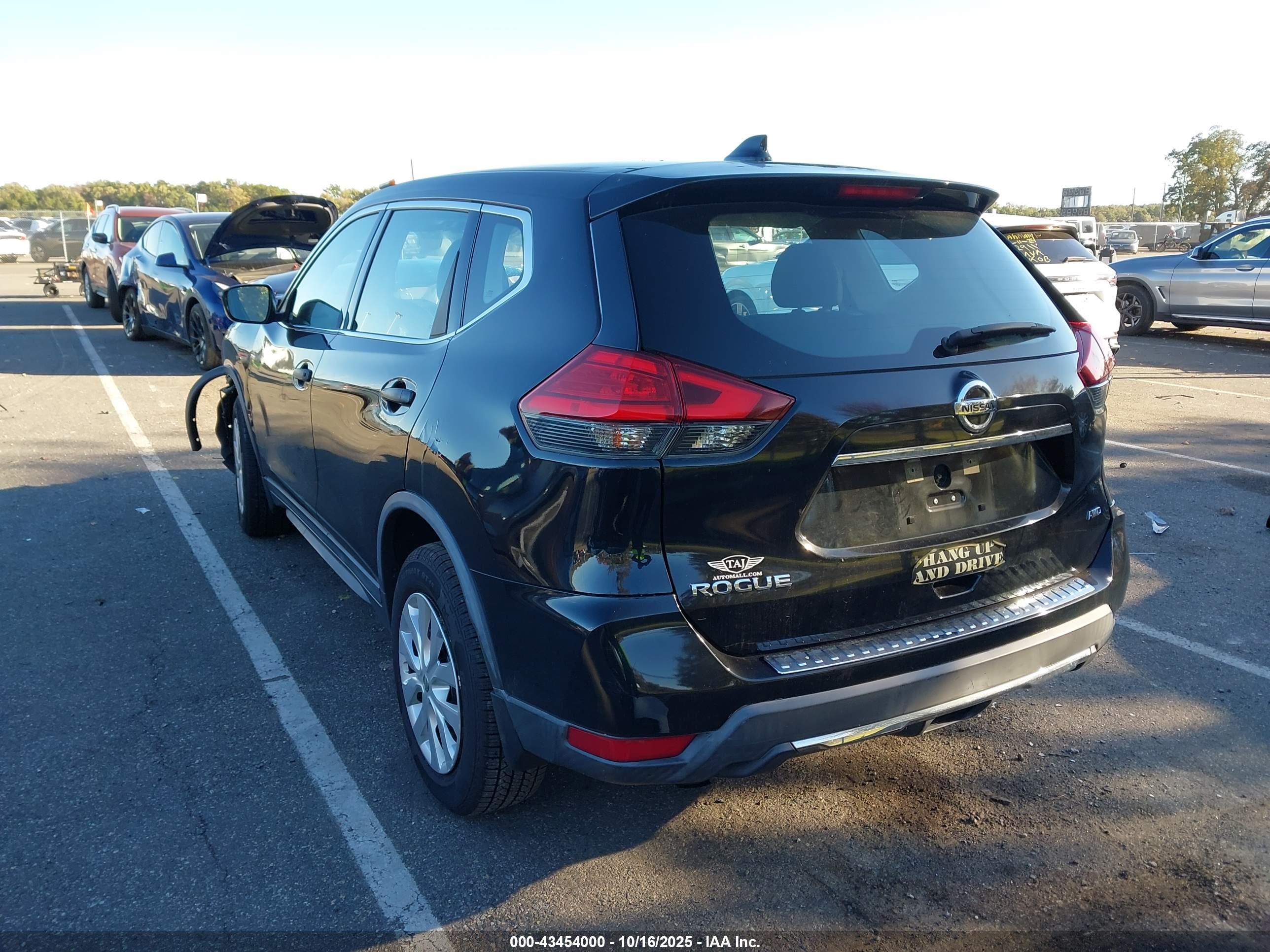 NISSAN ROGUE image 3