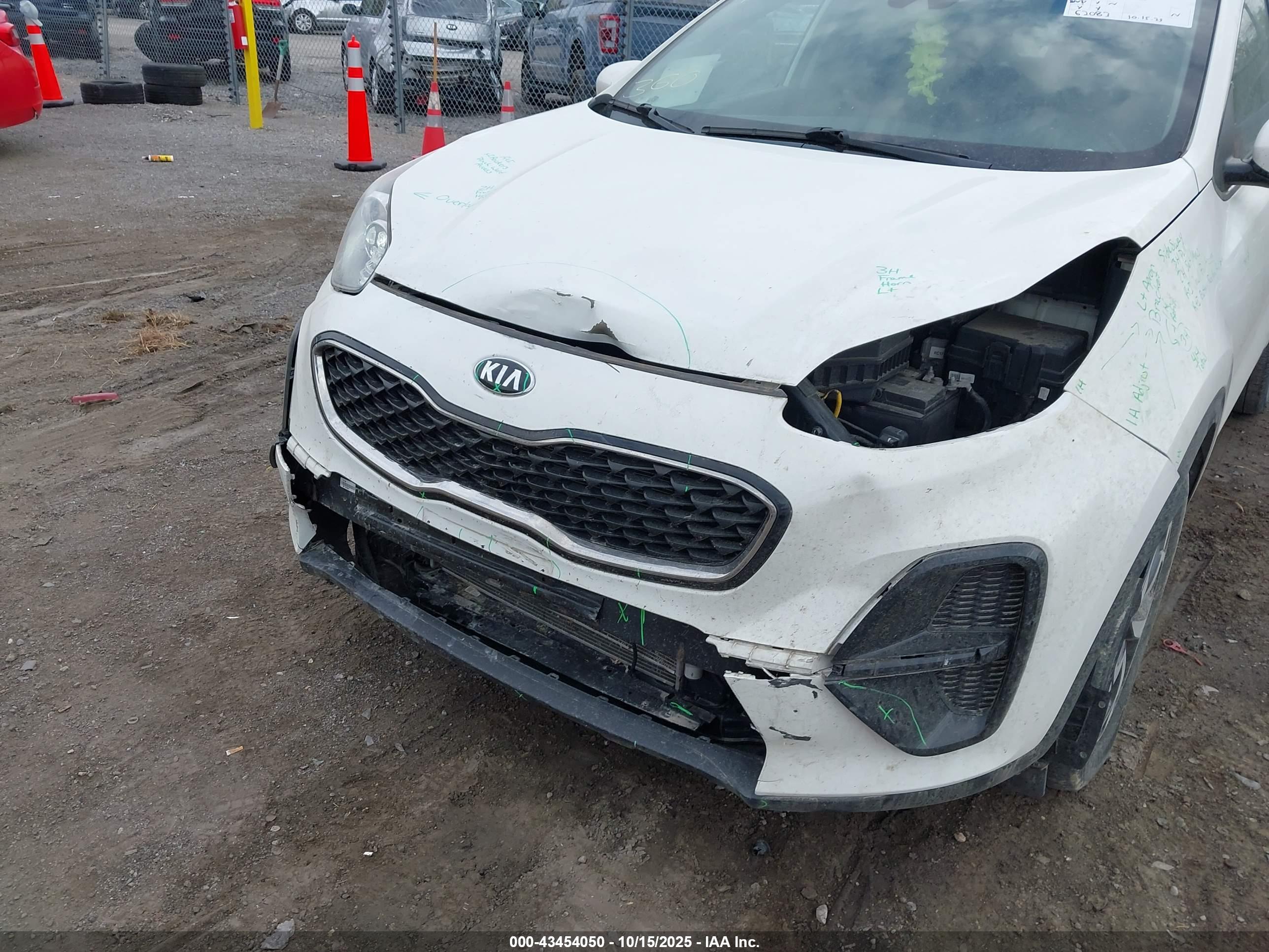 KIA SPORTAGE image 6