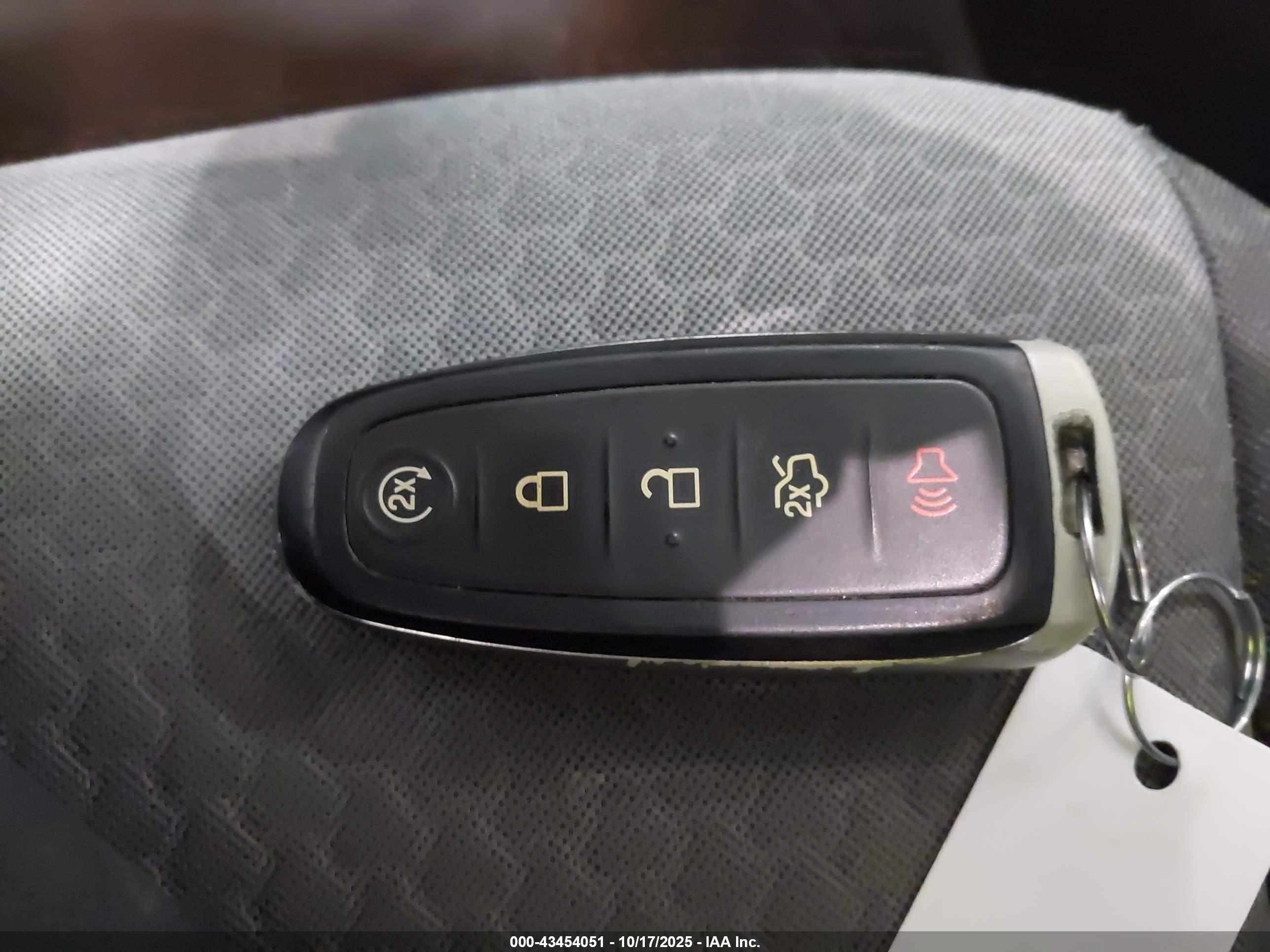 FORD ESCAPE image 11