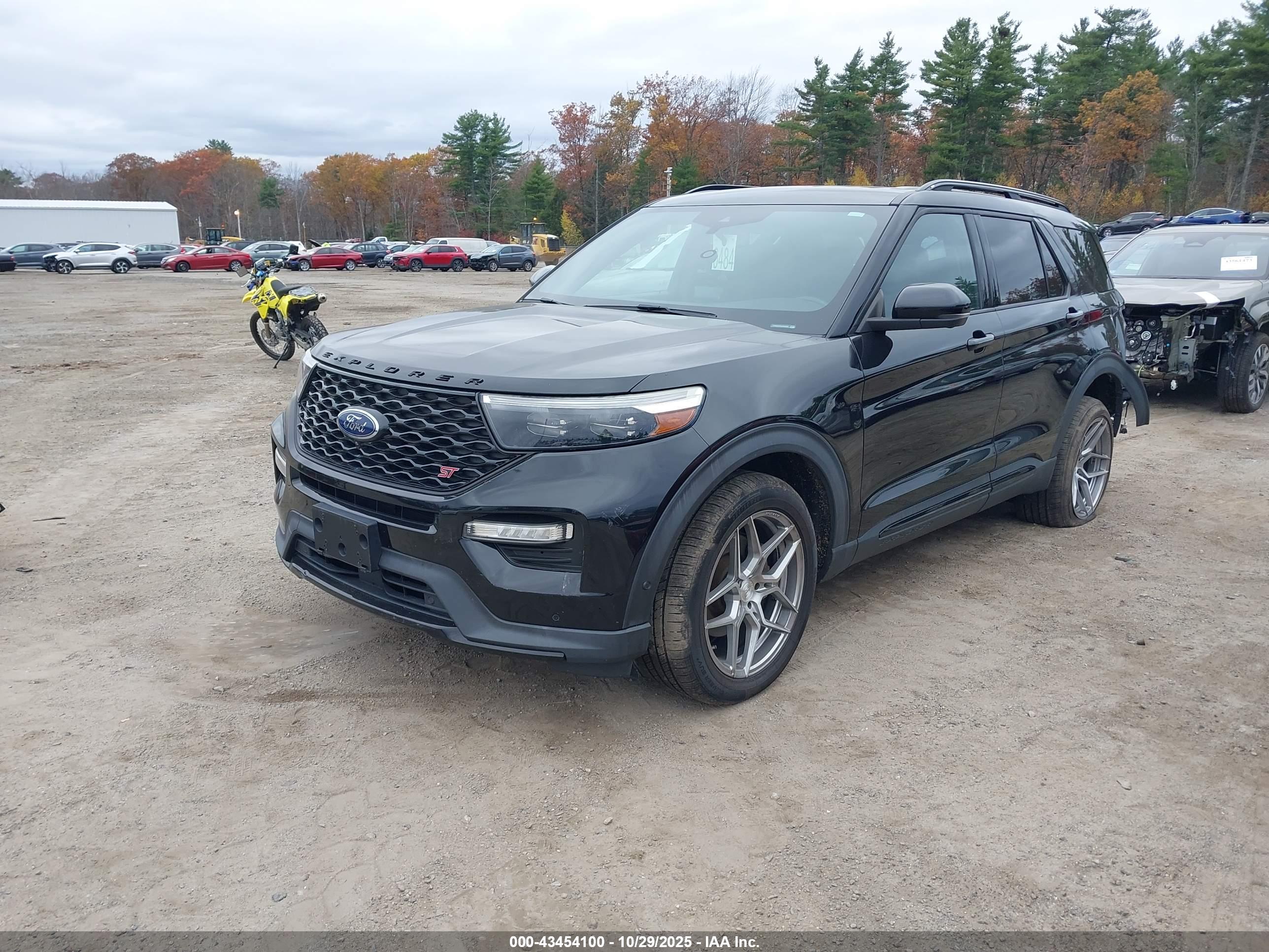 FORD EXPLORER image 2