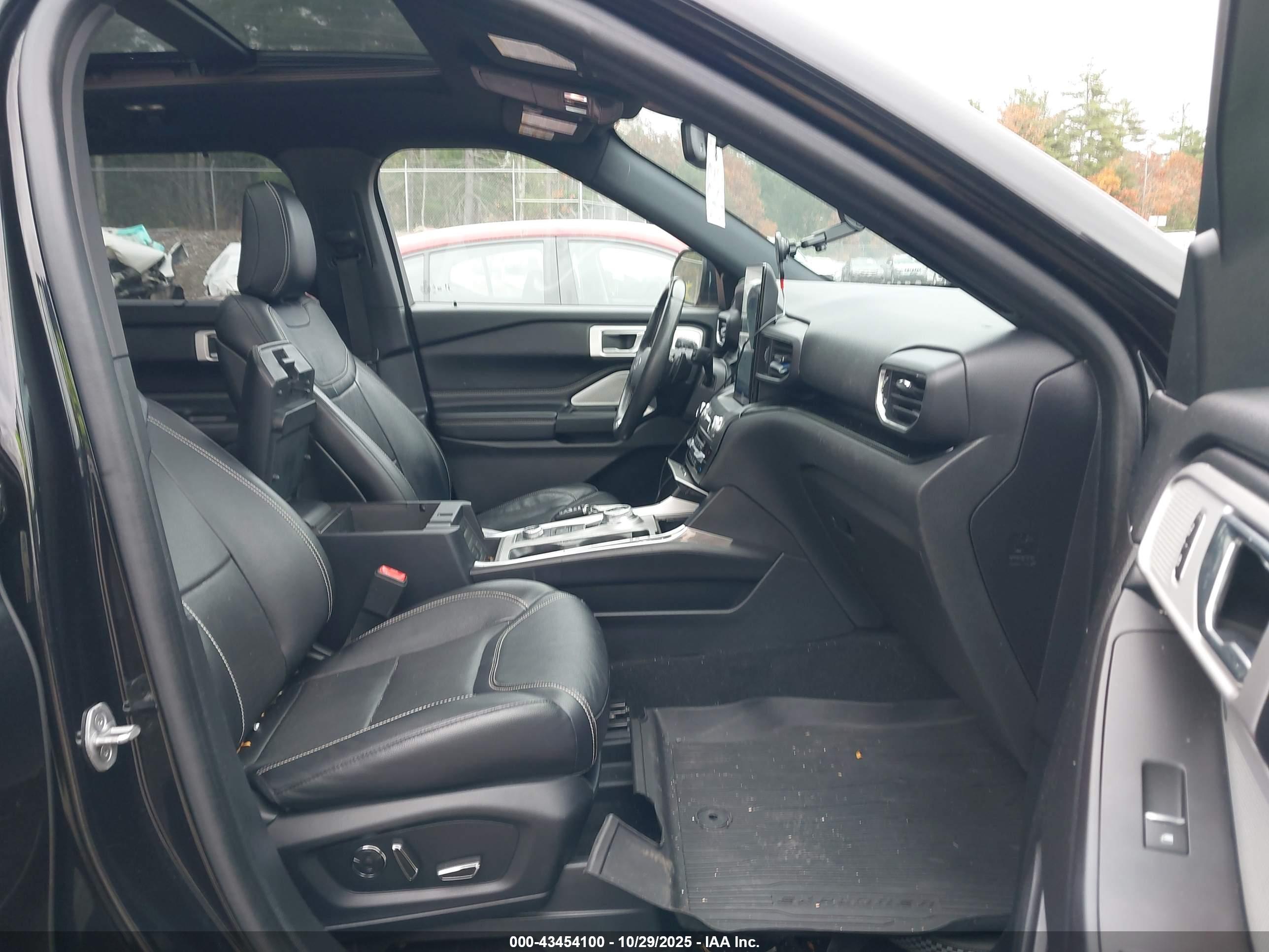 FORD EXPLORER image 5