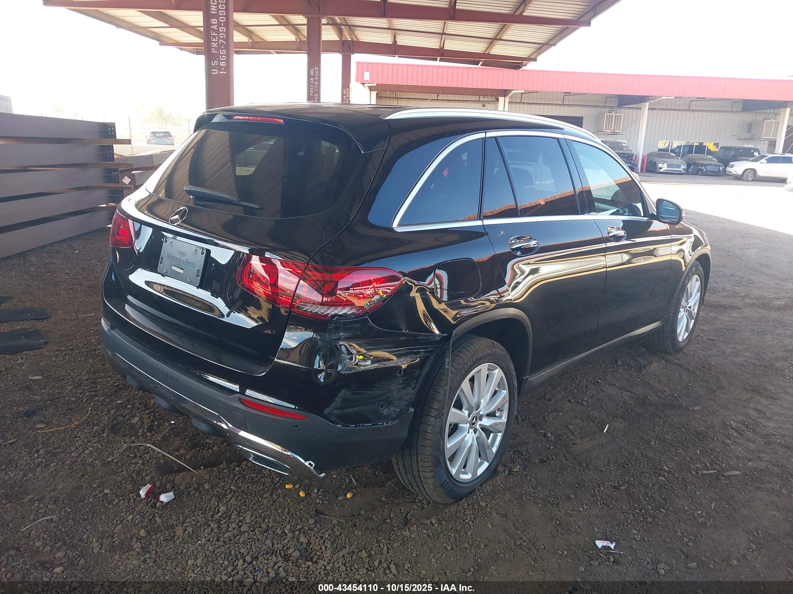 MERCEDES-BENZ GLC image 4