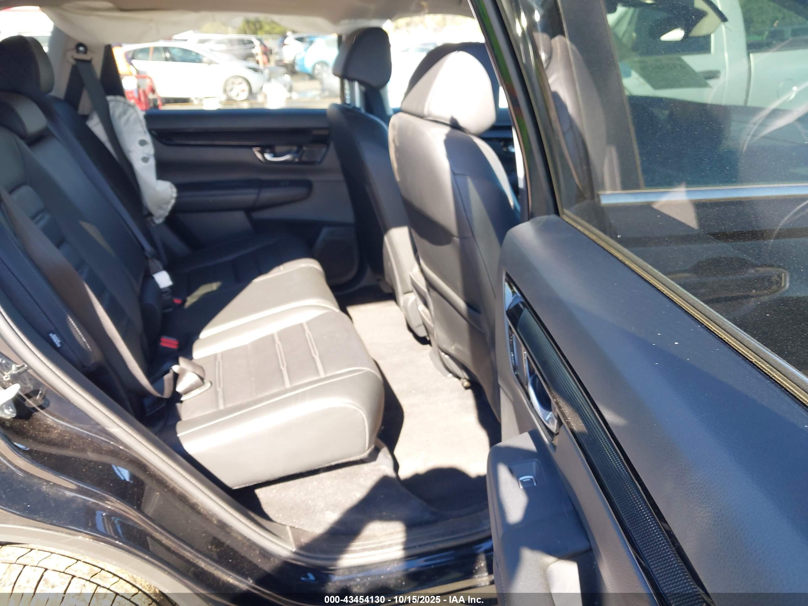 HONDA CR-V image 8