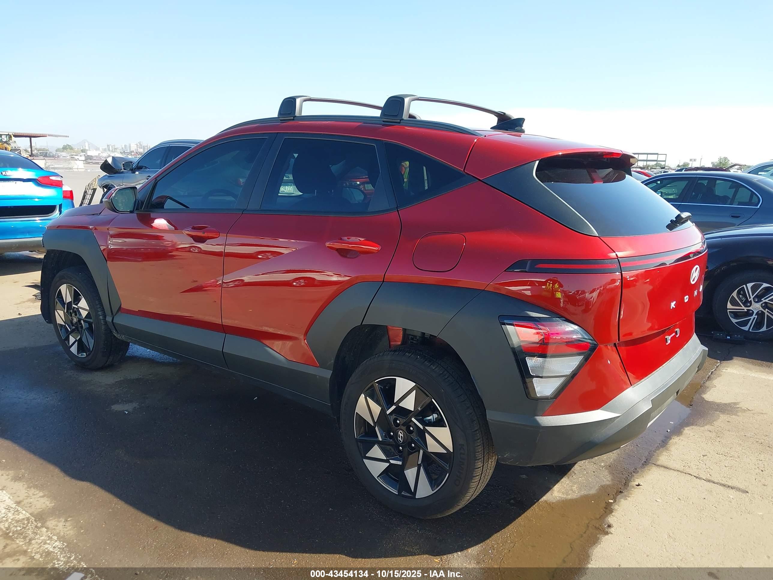 HYUNDAI KONA image 3