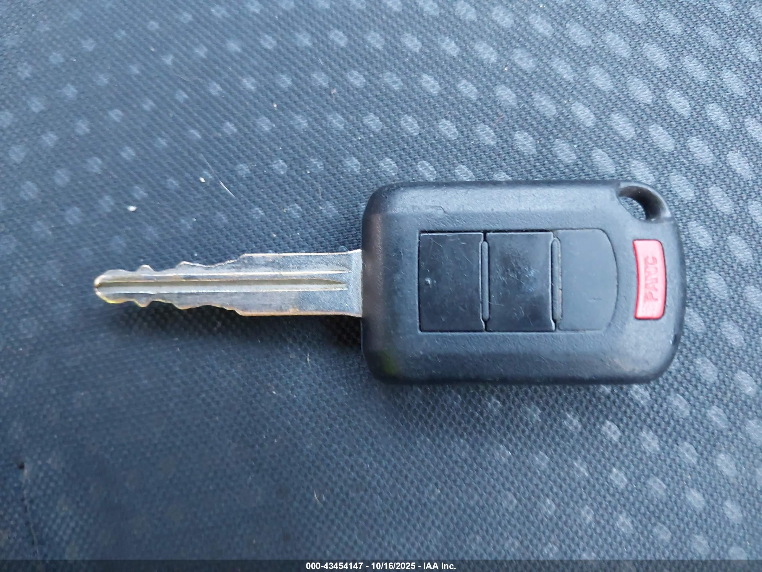 MITSUBISHI MIRAGE image 11