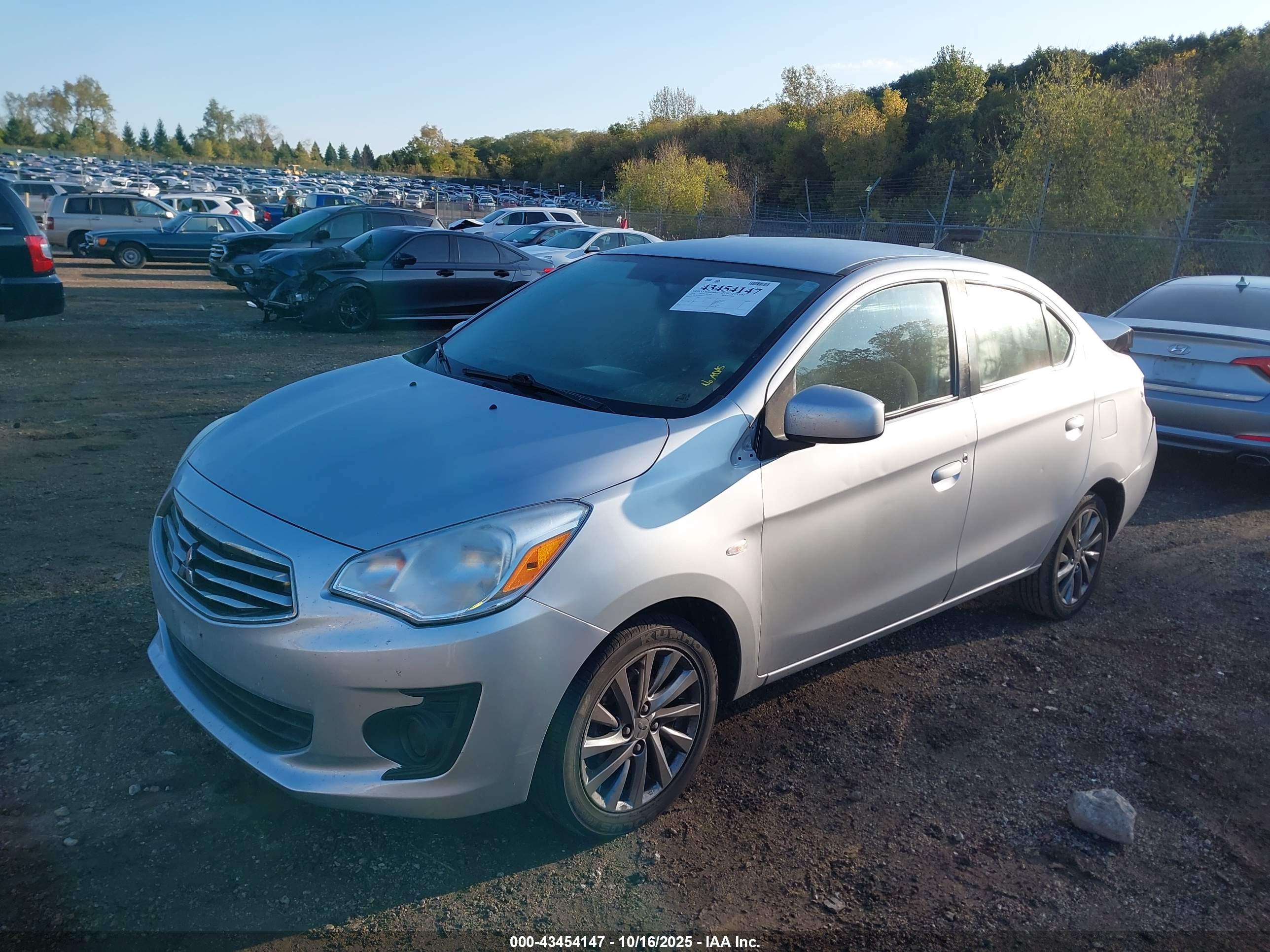 MITSUBISHI MIRAGE image 2