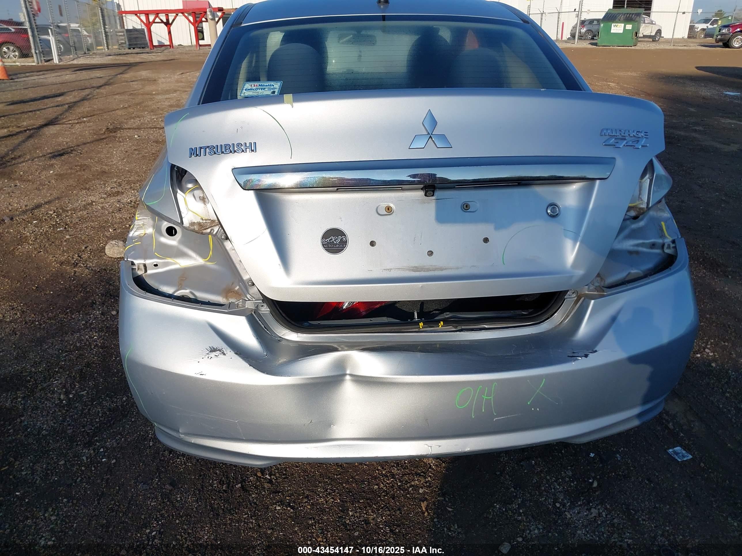 MITSUBISHI MIRAGE image 6