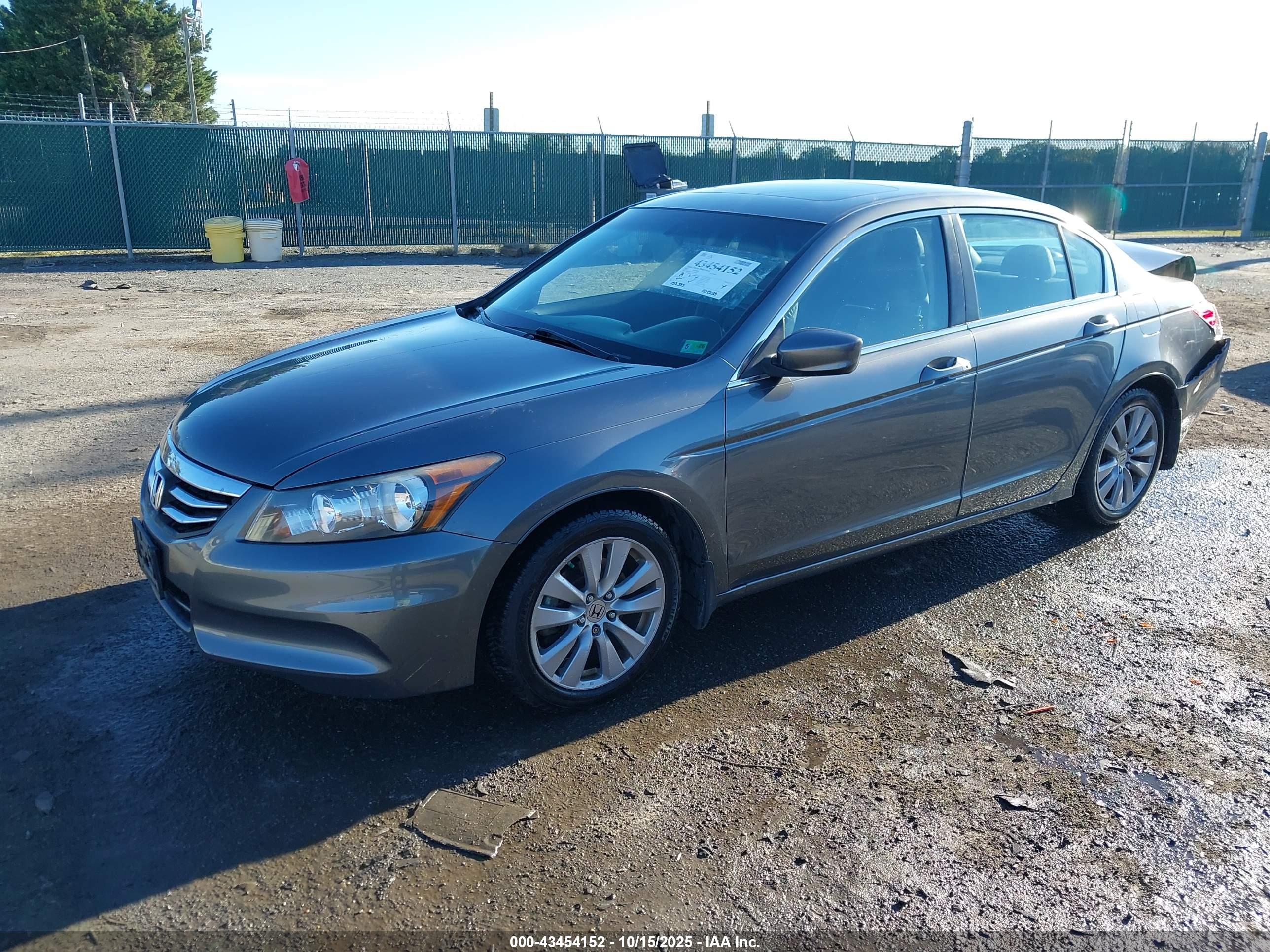 HONDA ACCORD image 2