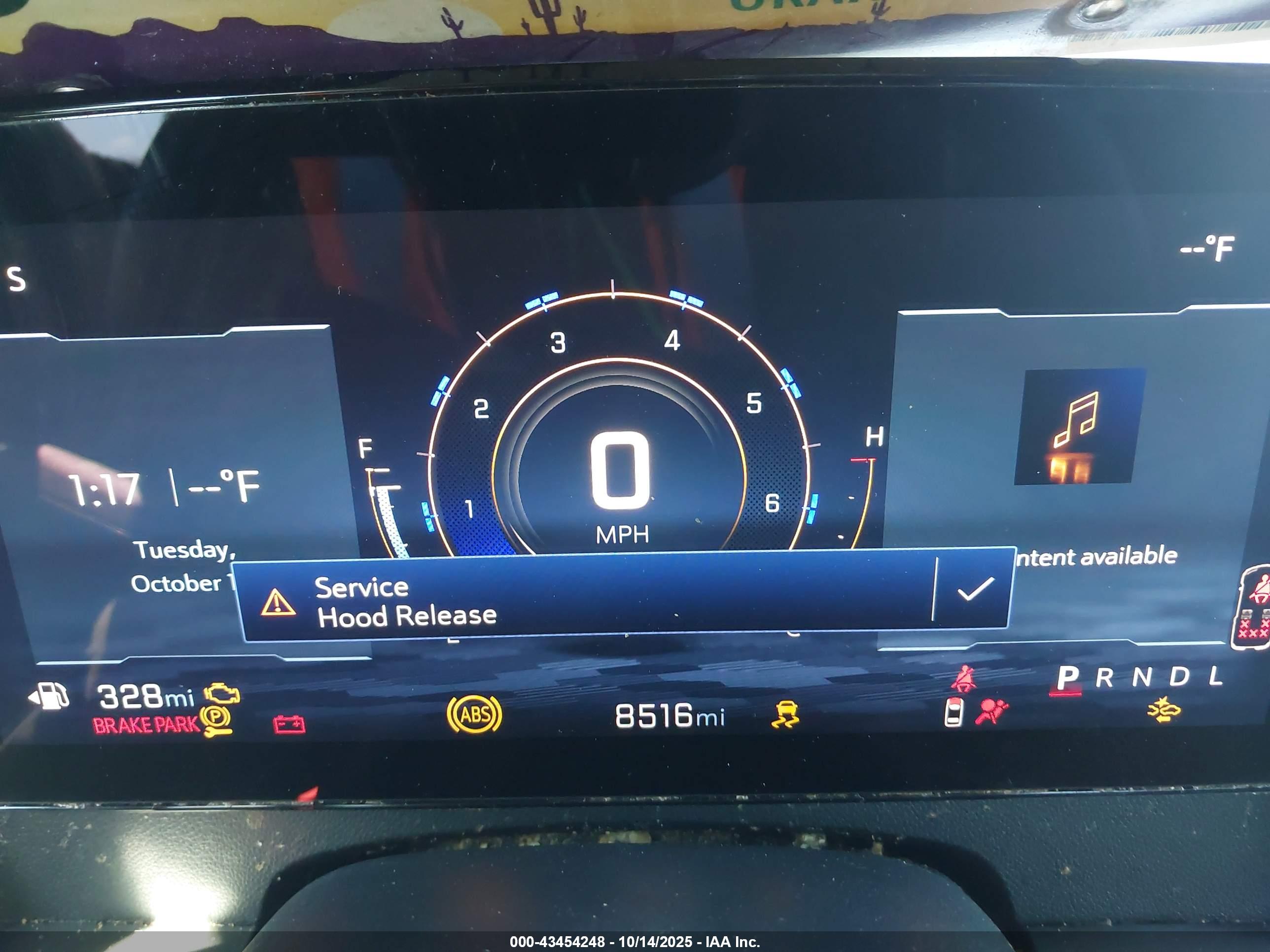 CHEVROLET TRAVERSE image 7