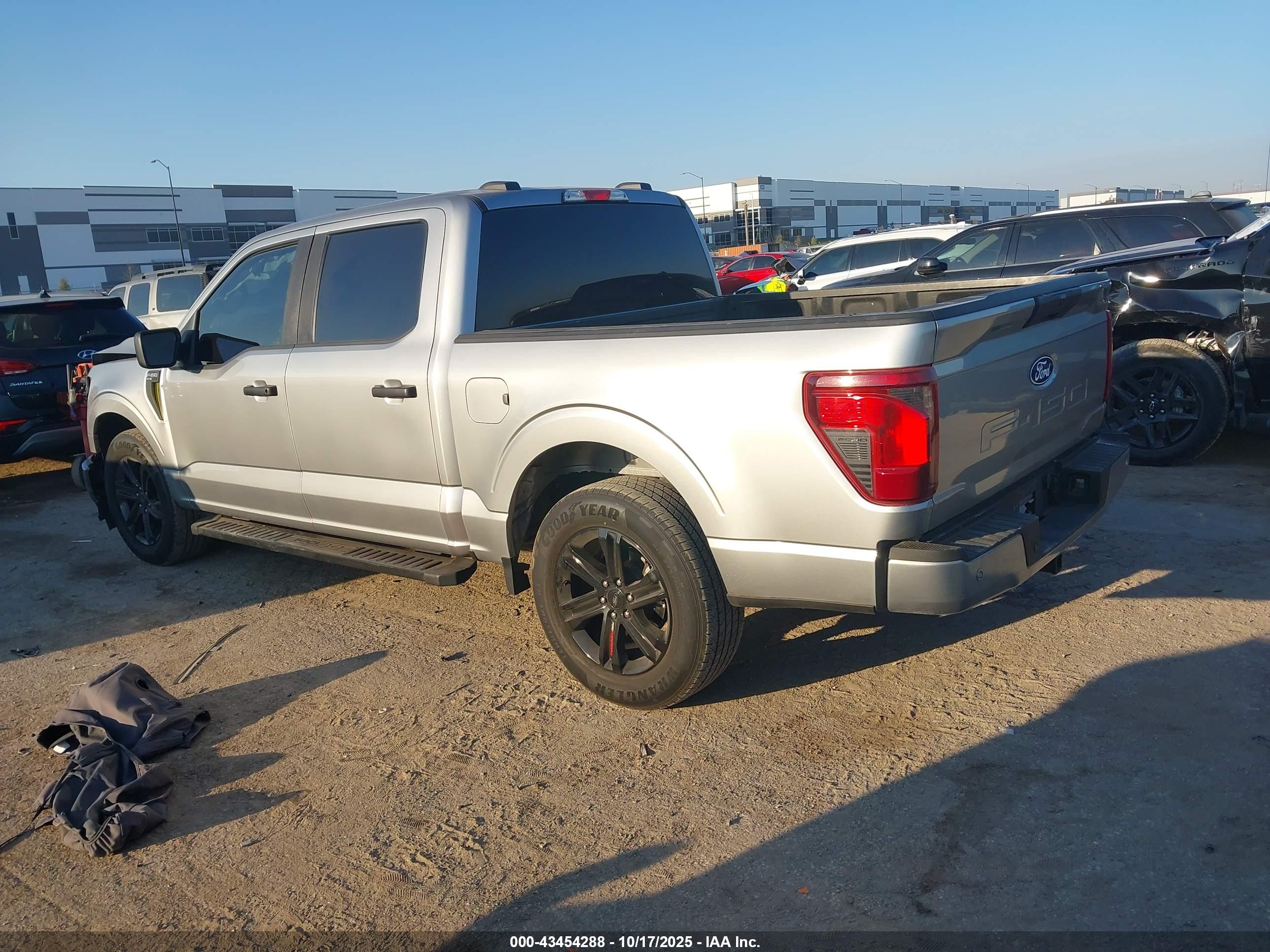 FORD F-150 image 3