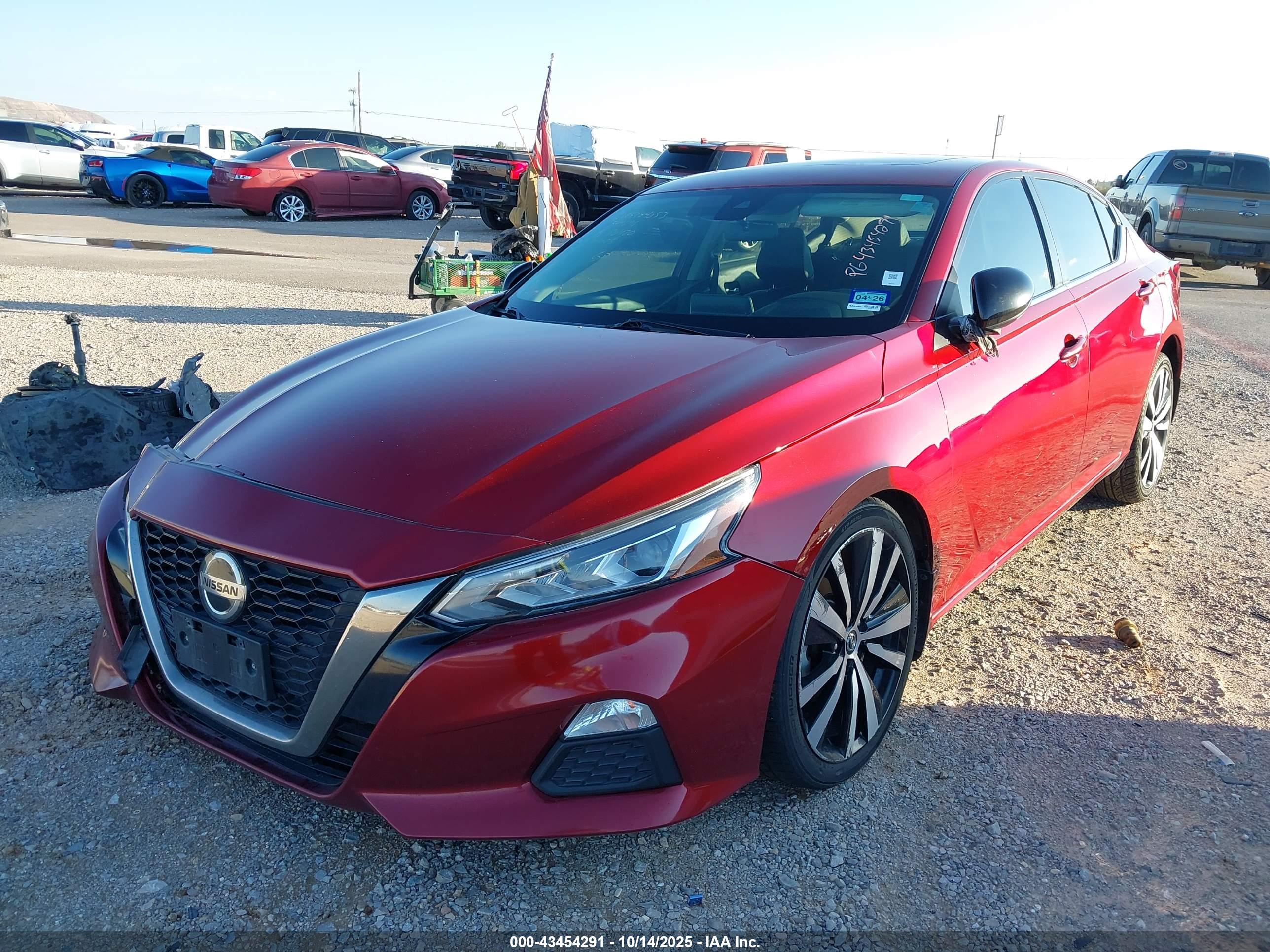 NISSAN ALTIMA image 2