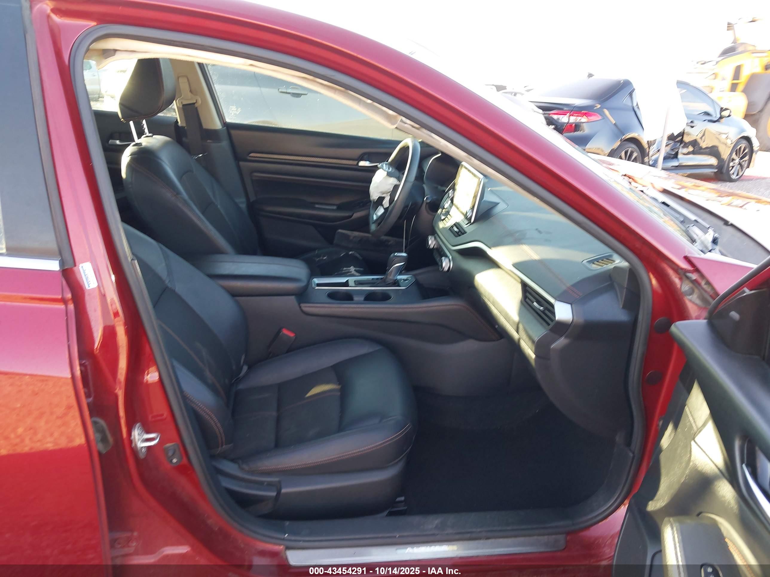 NISSAN ALTIMA image 5