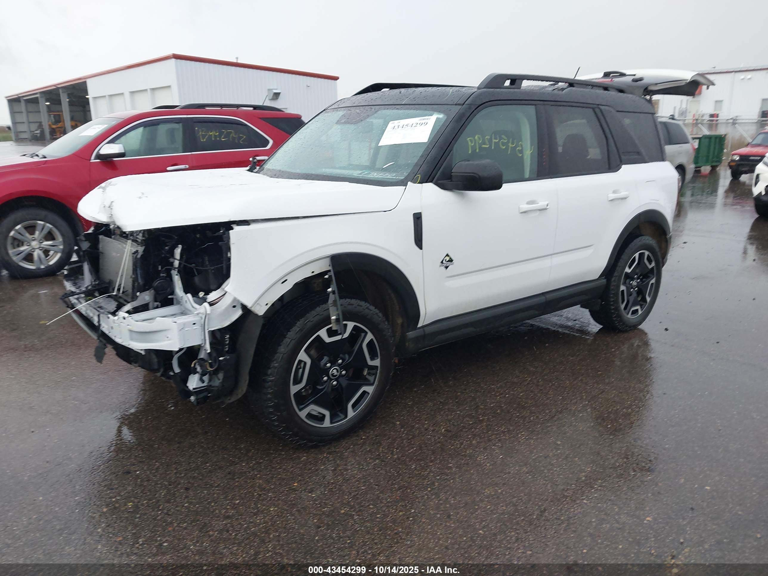 FORD BRONCO image 2