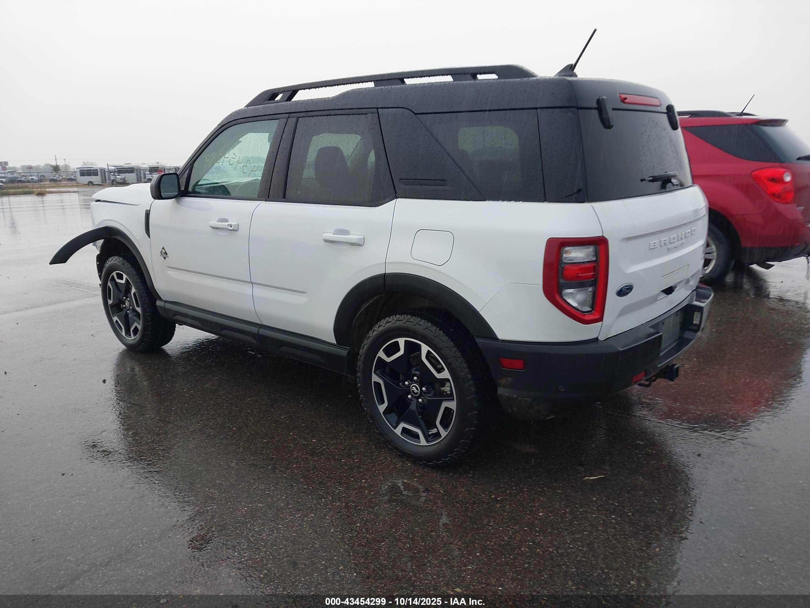 FORD BRONCO image 3
