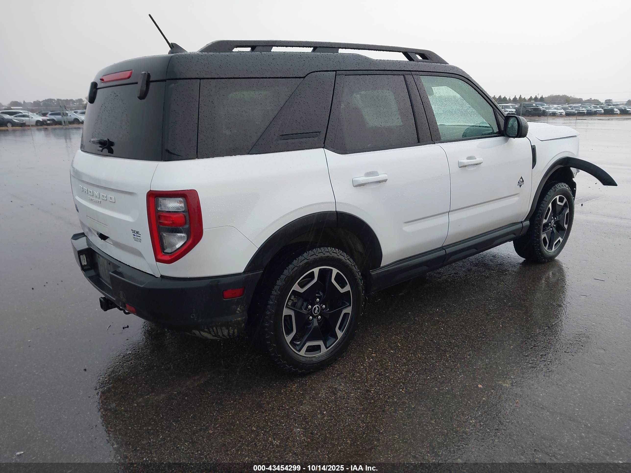 FORD BRONCO image 4