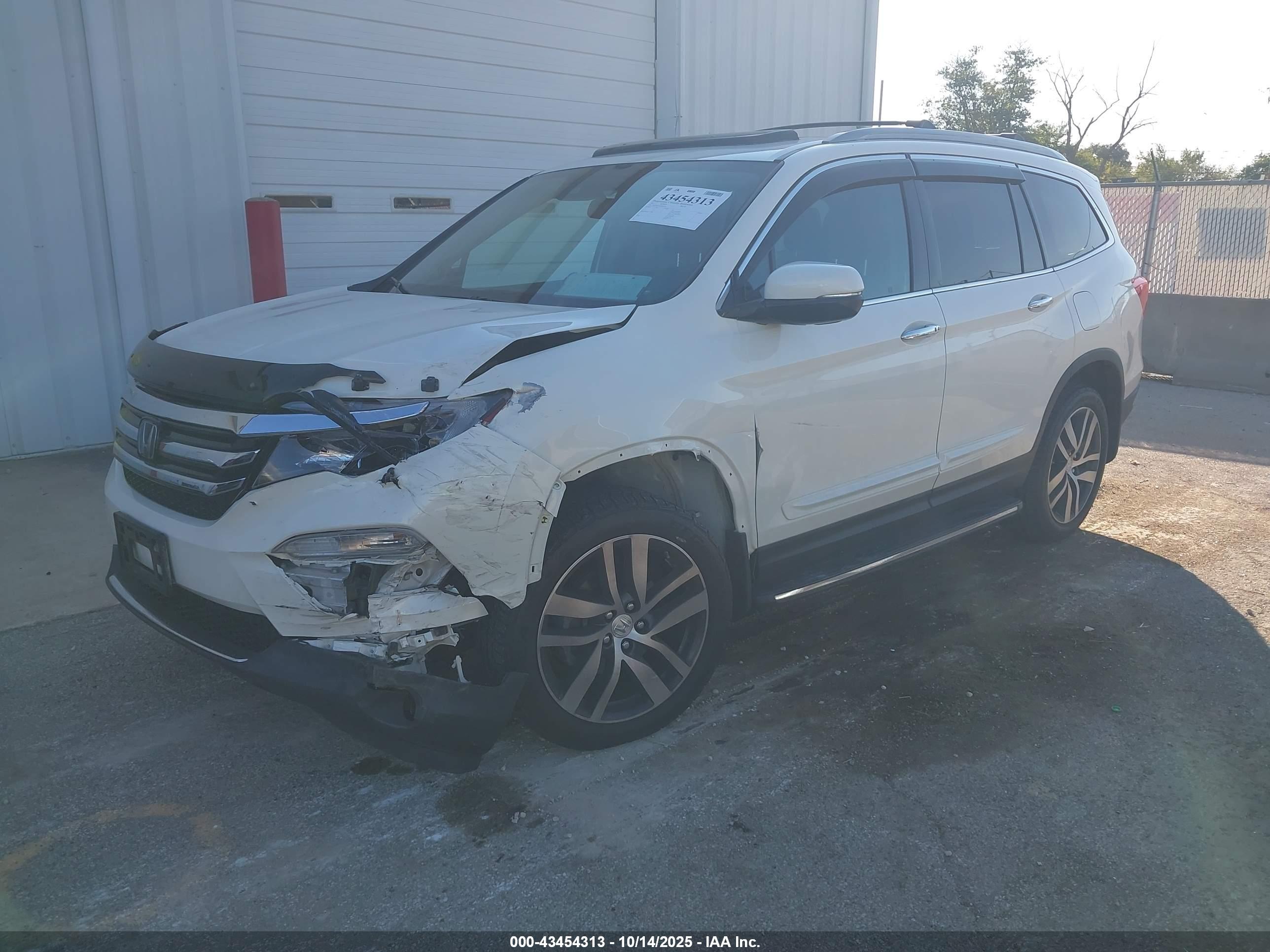 HONDA PILOT image 2