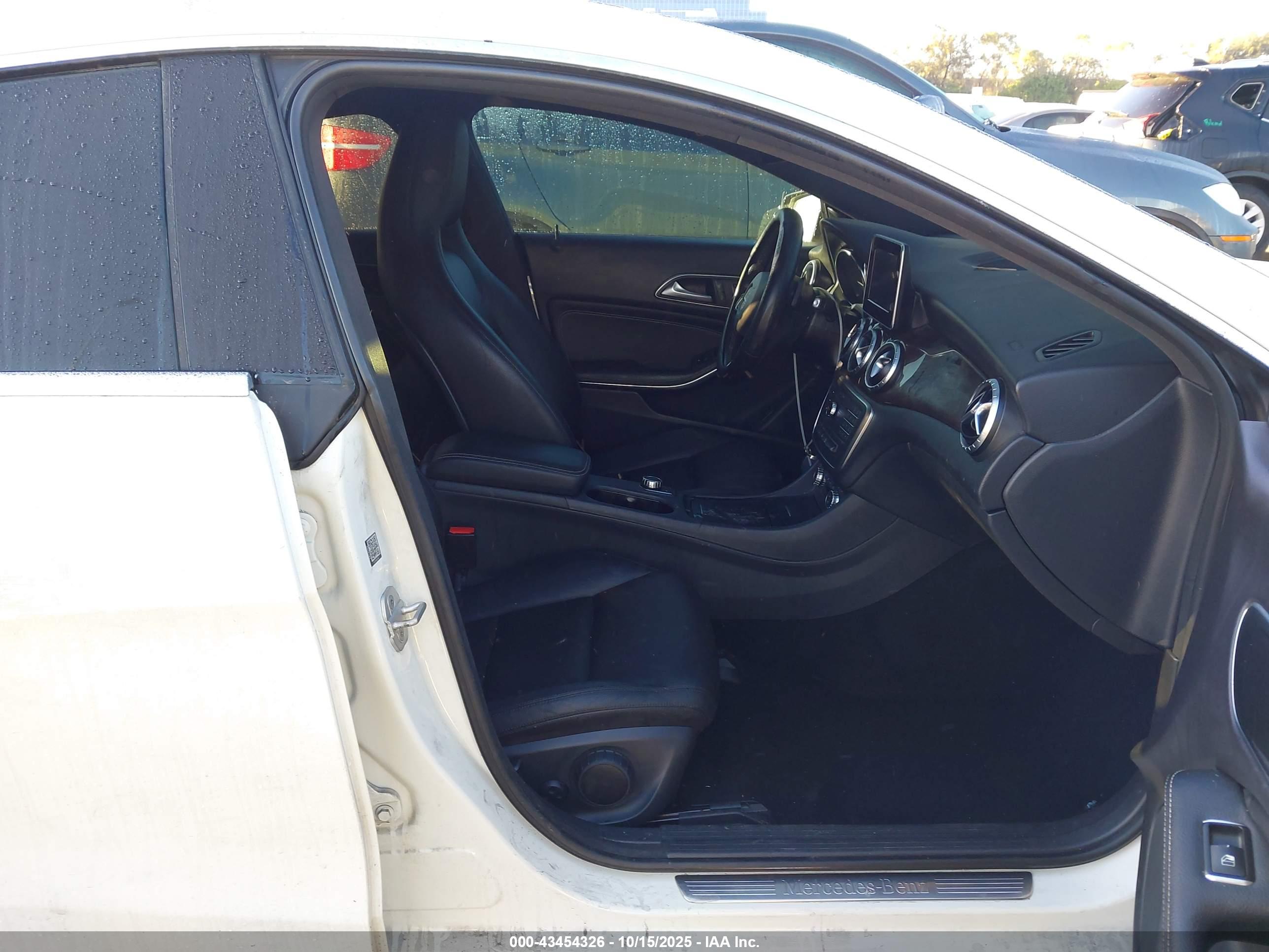 MERCEDES-BENZ CLA image 5