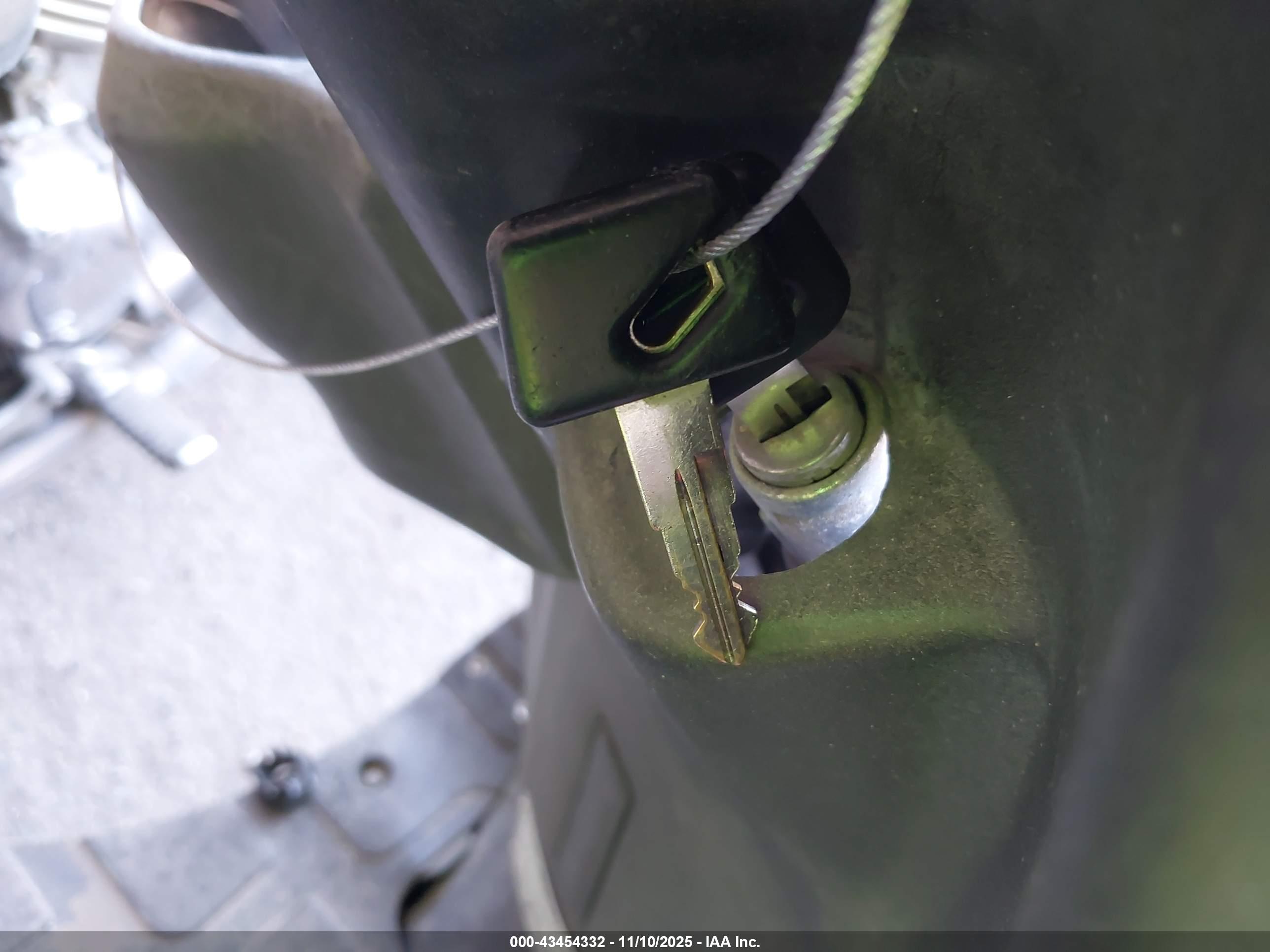 GENUINE SCOOTER image 11