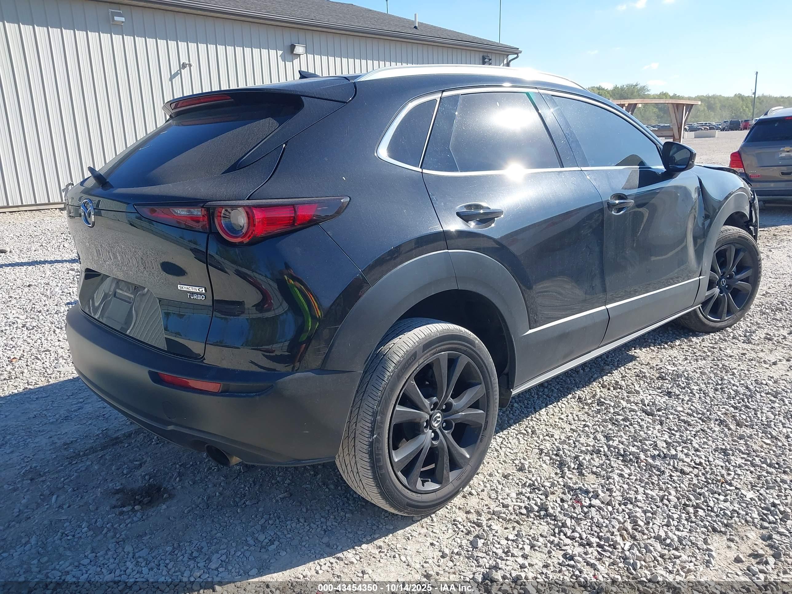 MAZDA CX-30 image 4
