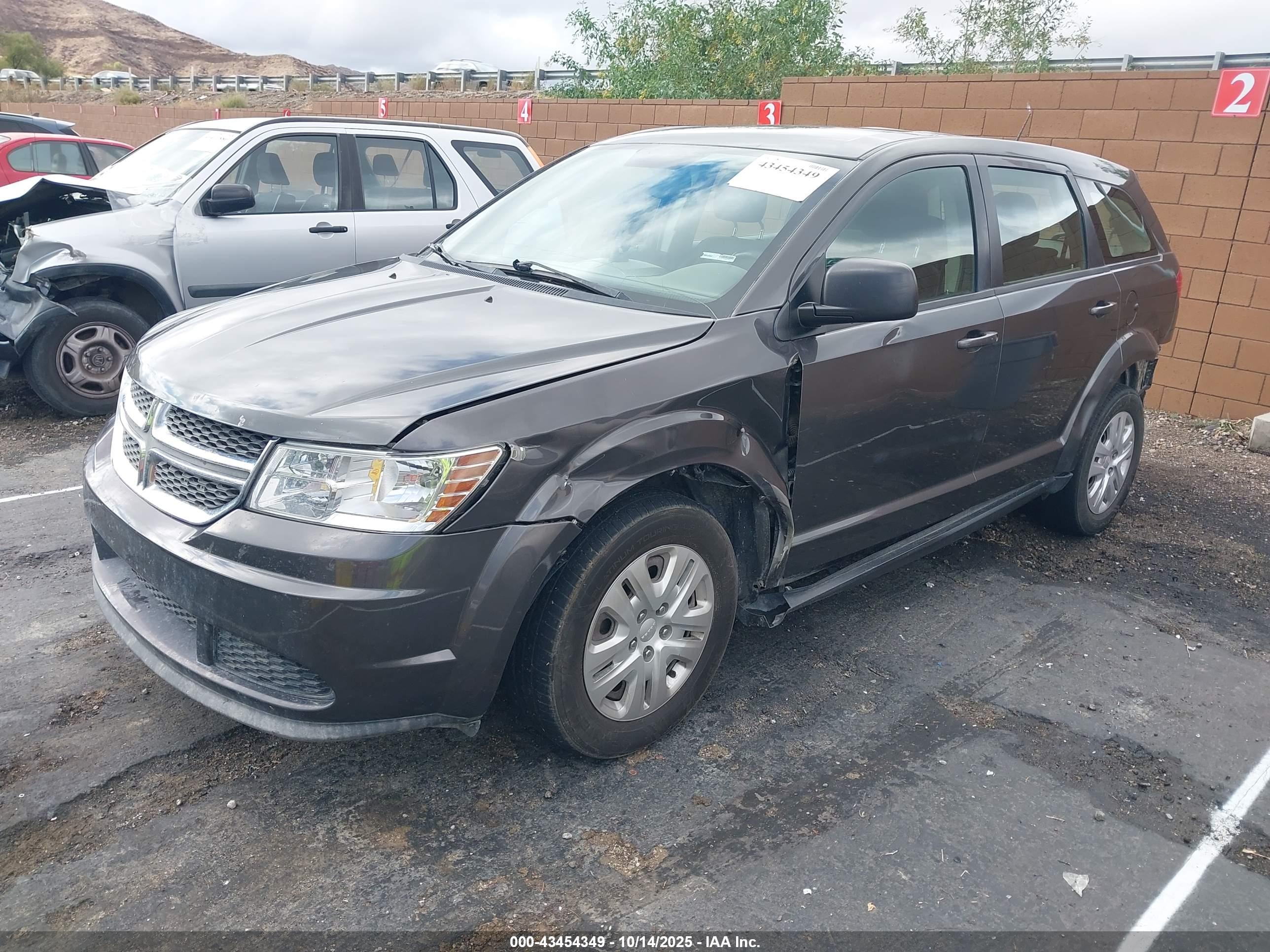 DODGE JOURNEY image 2