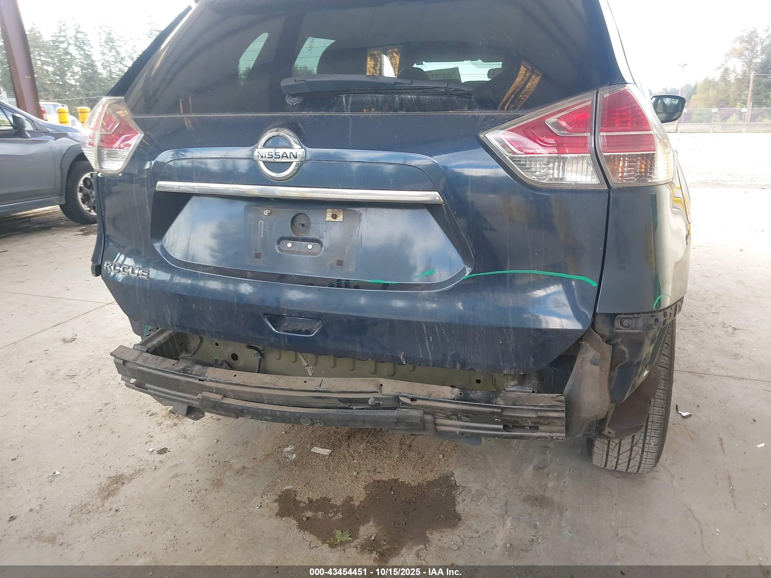 NISSAN ROGUE image 6