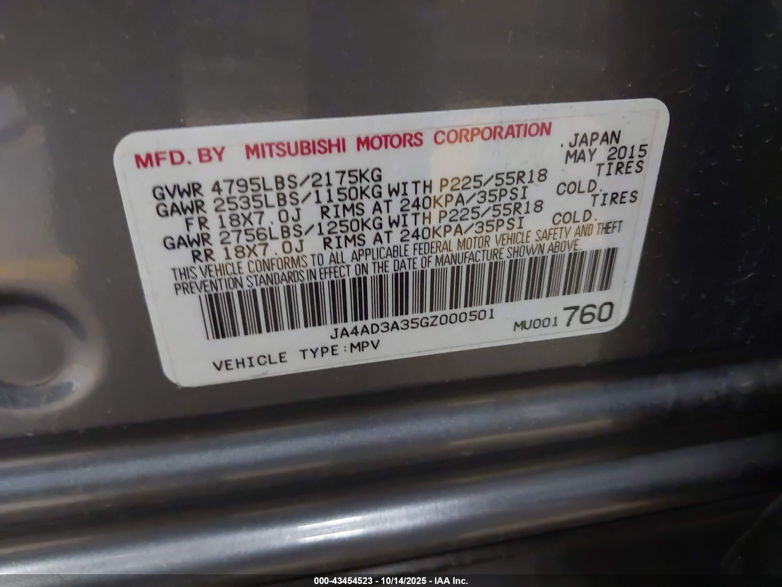 MITSUBISHI OUTLANDER image 9