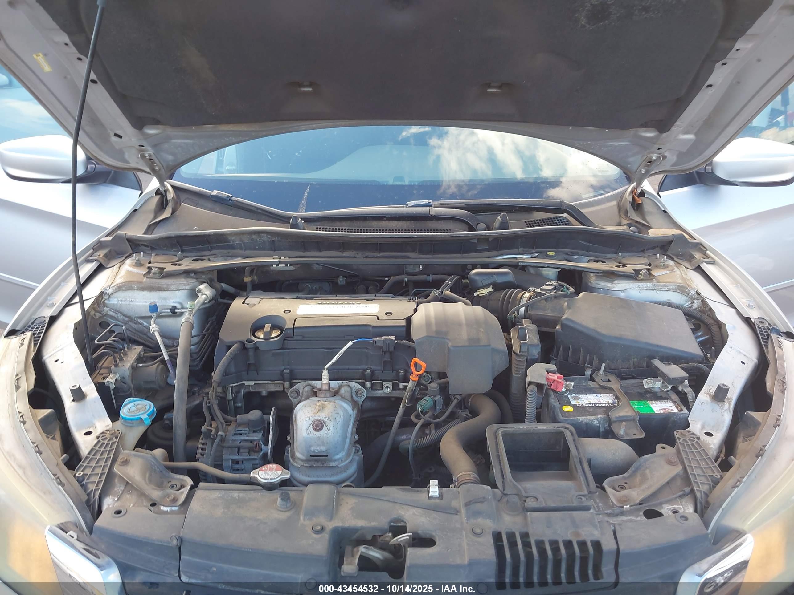 HONDA ACCORD image 10
