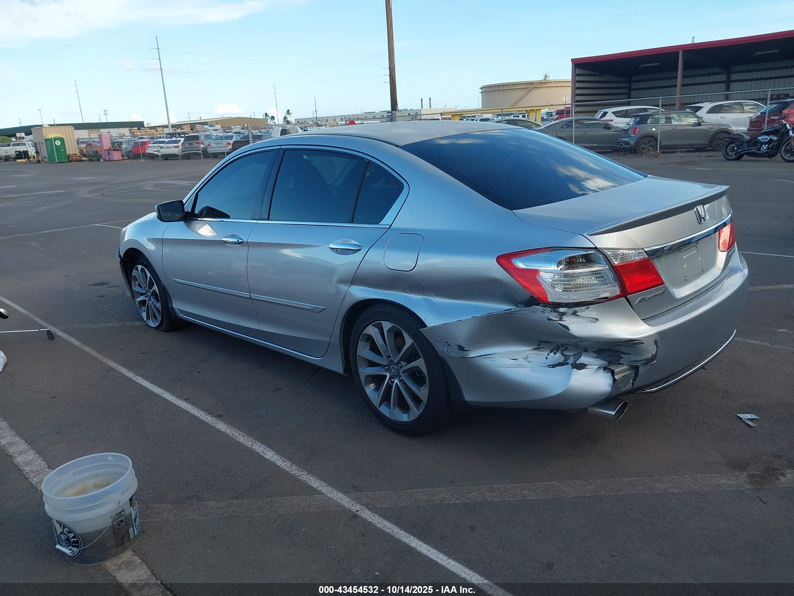 HONDA ACCORD image 3