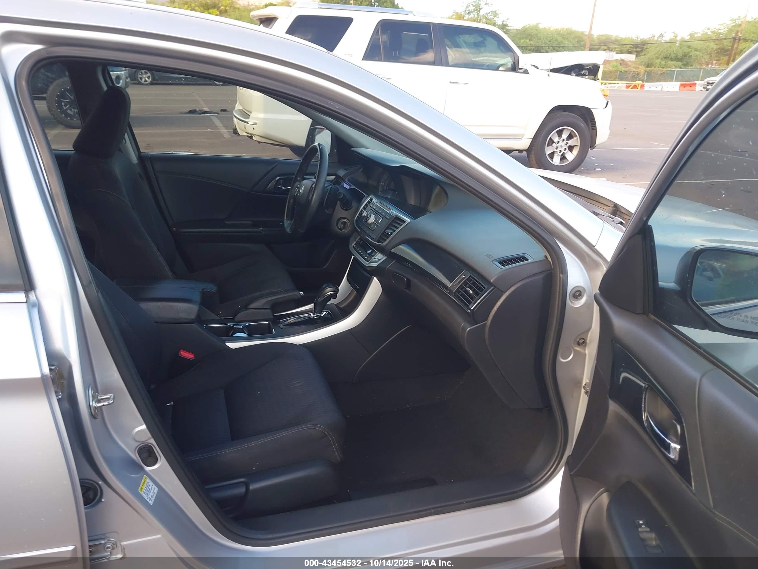 HONDA ACCORD image 5