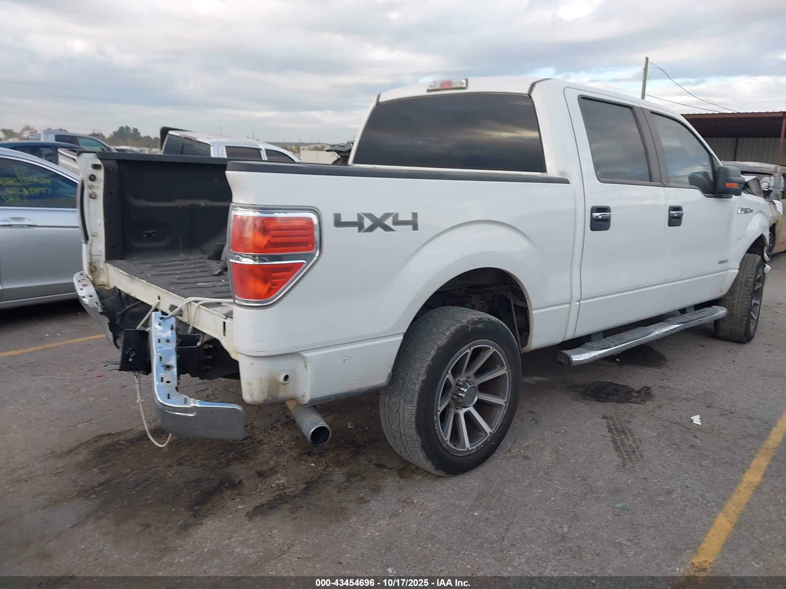 FORD F-150 image 4