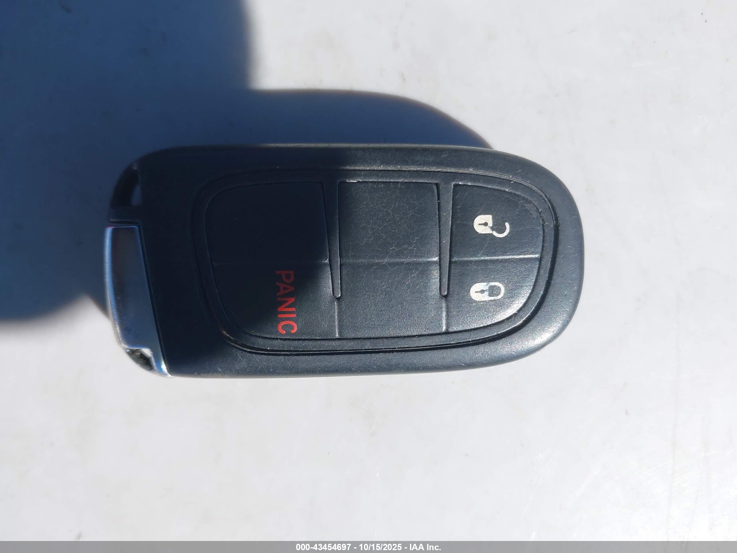 JEEP CHEROKEE image 11