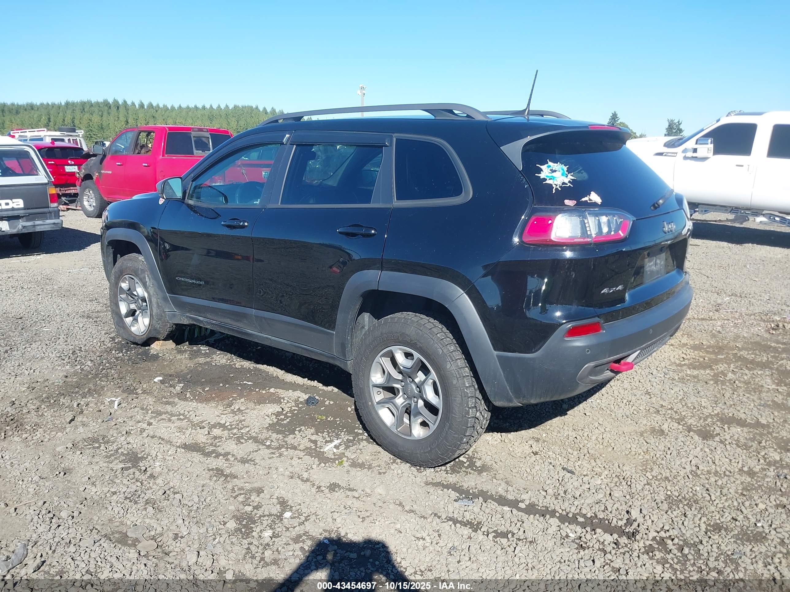 JEEP CHEROKEE image 3