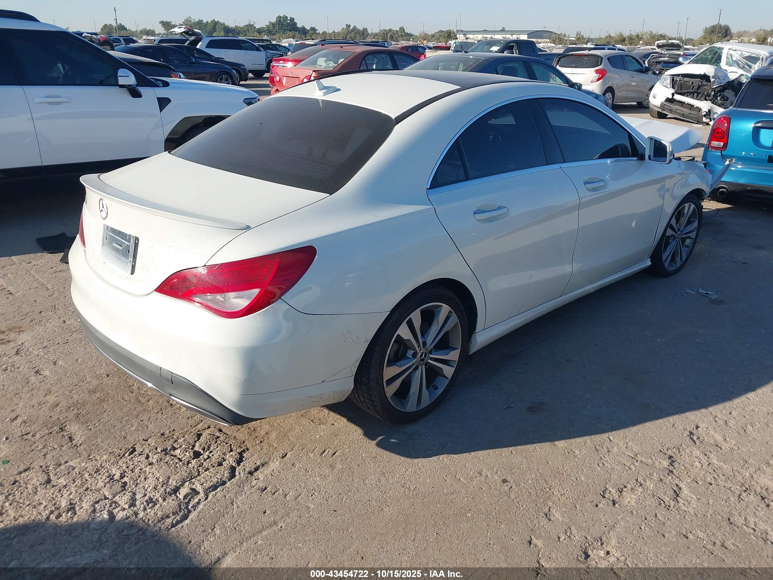 MERCEDES-BENZ CLA image 4