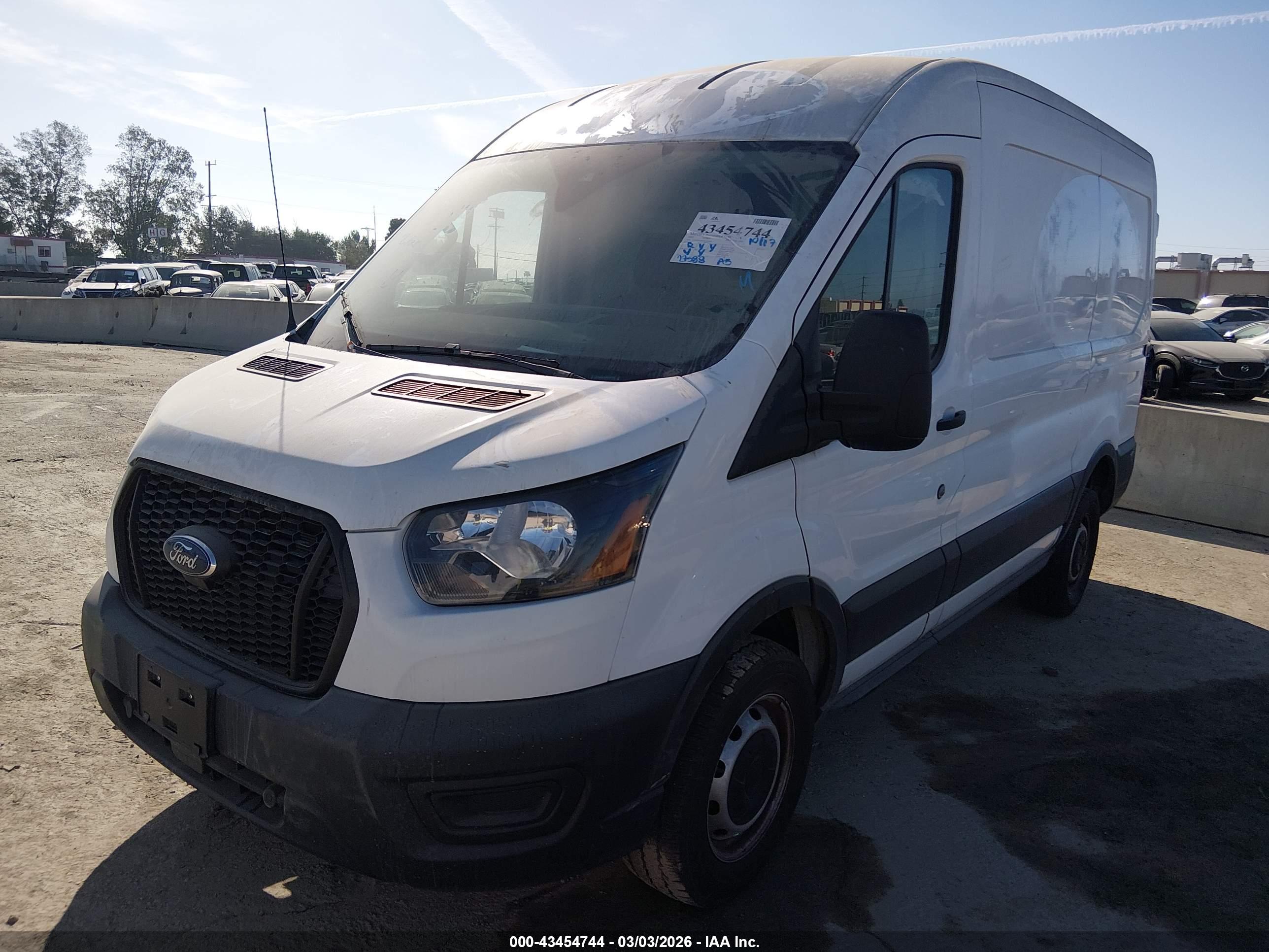 FORD TRANSIT-350 image 2