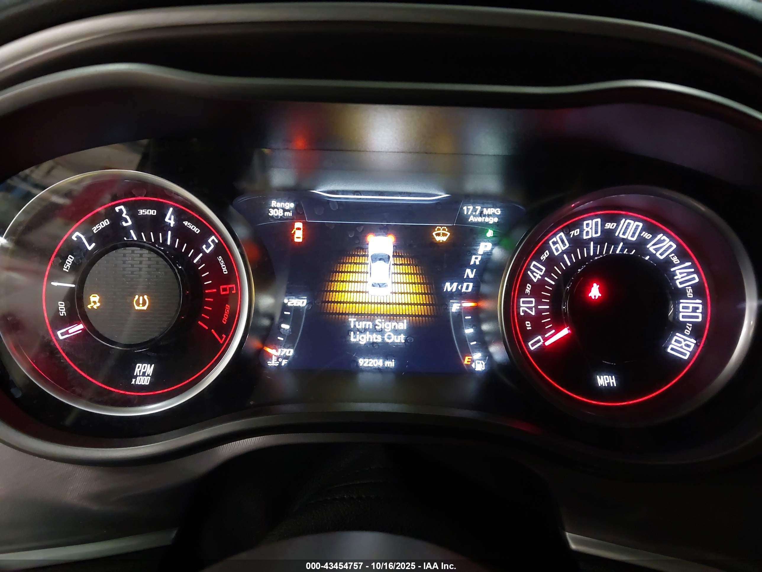 DODGE CHALLENGER image 7