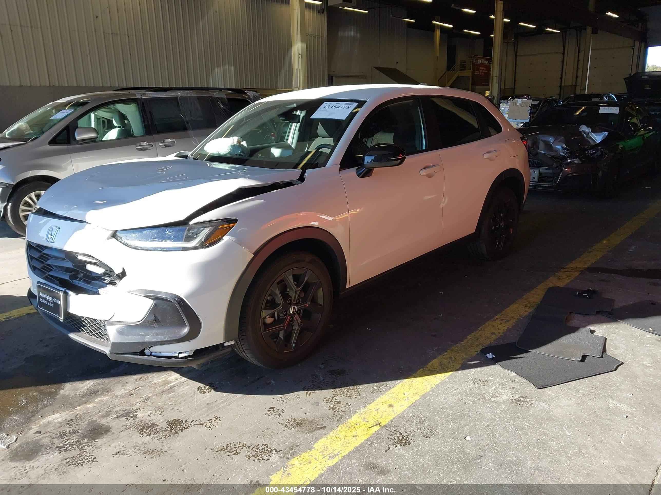 HONDA HR-V image 2