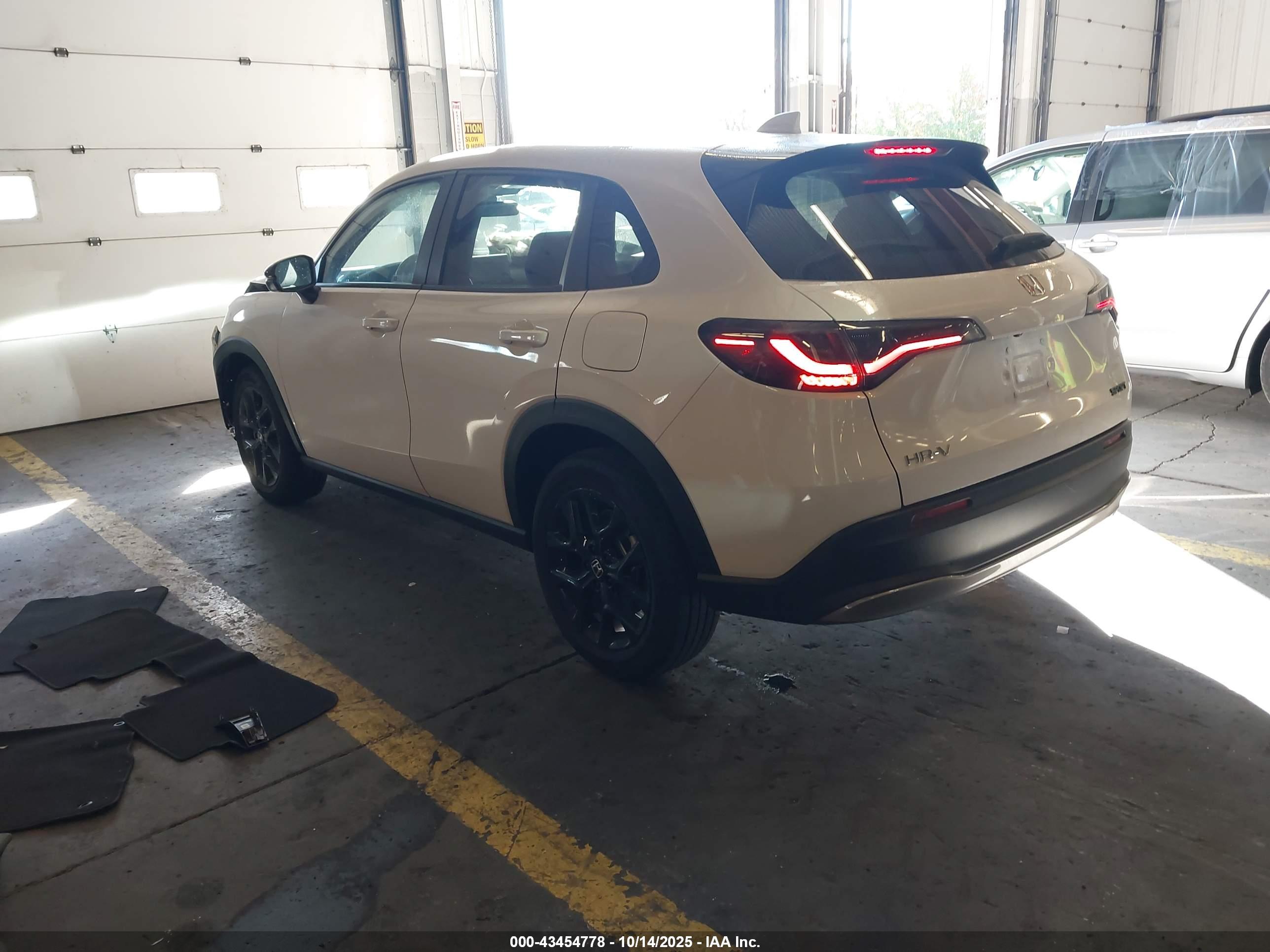 HONDA HR-V image 3