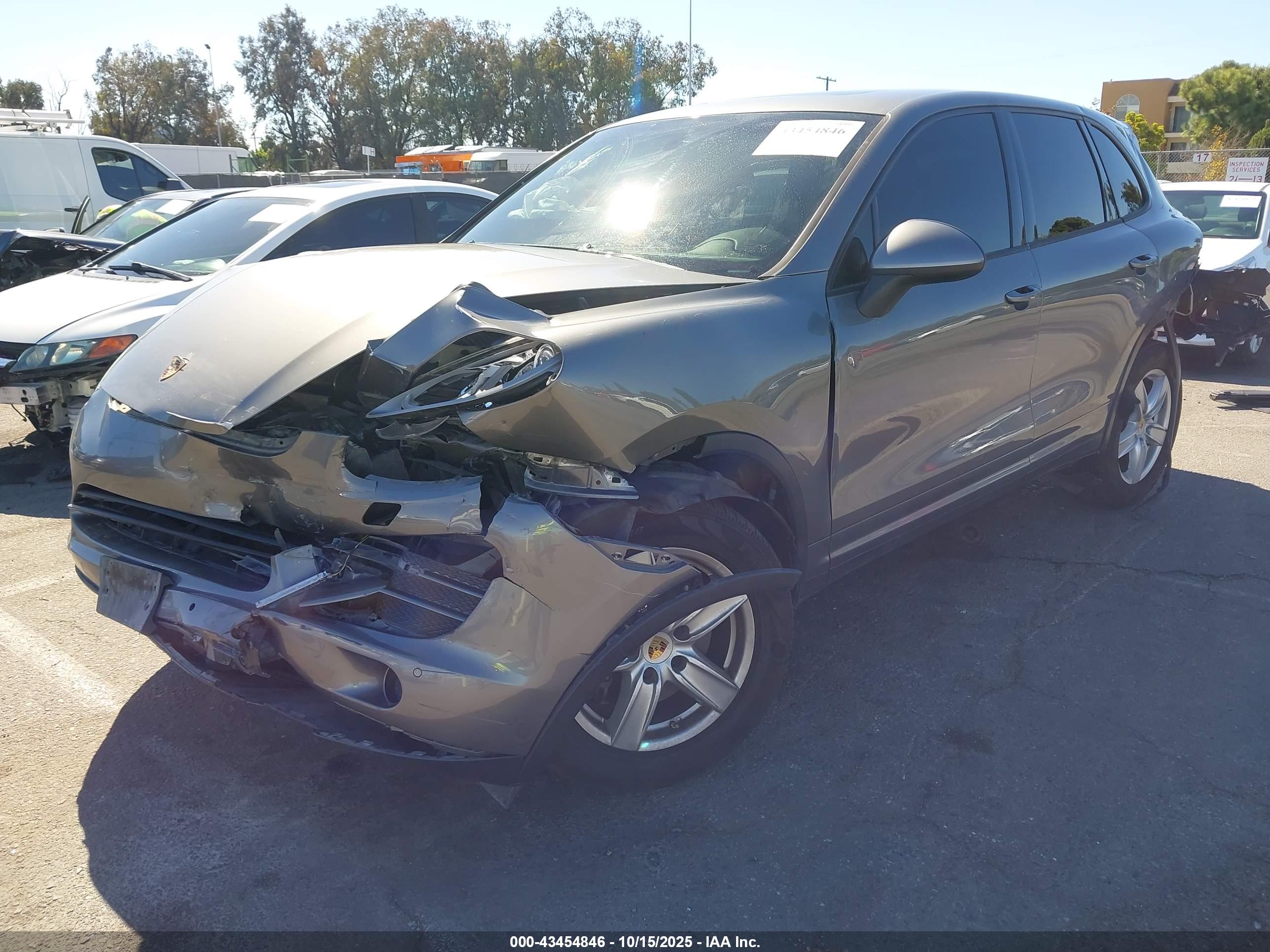 PORSCHE CAYENNE image 2