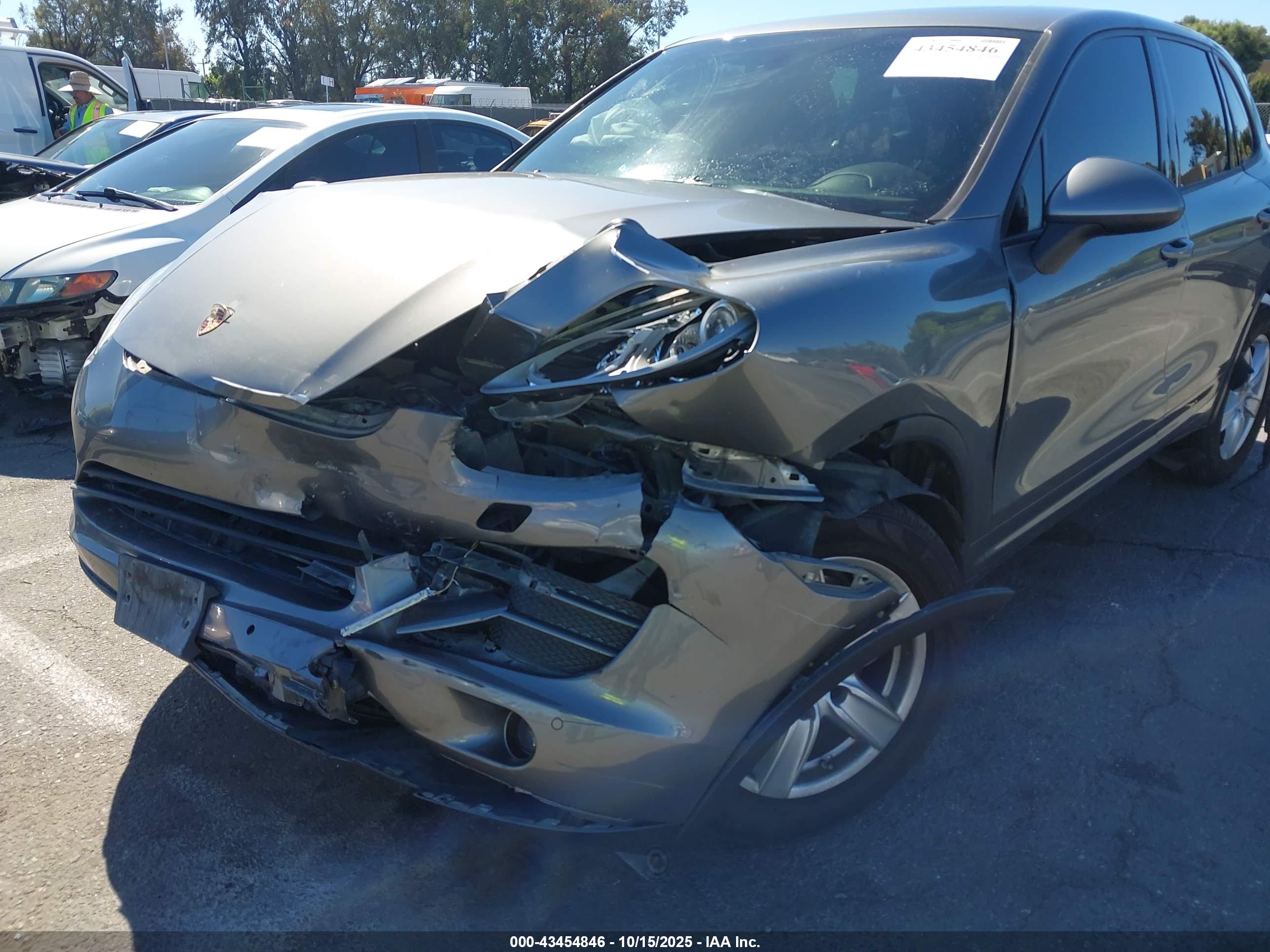 PORSCHE CAYENNE image 6
