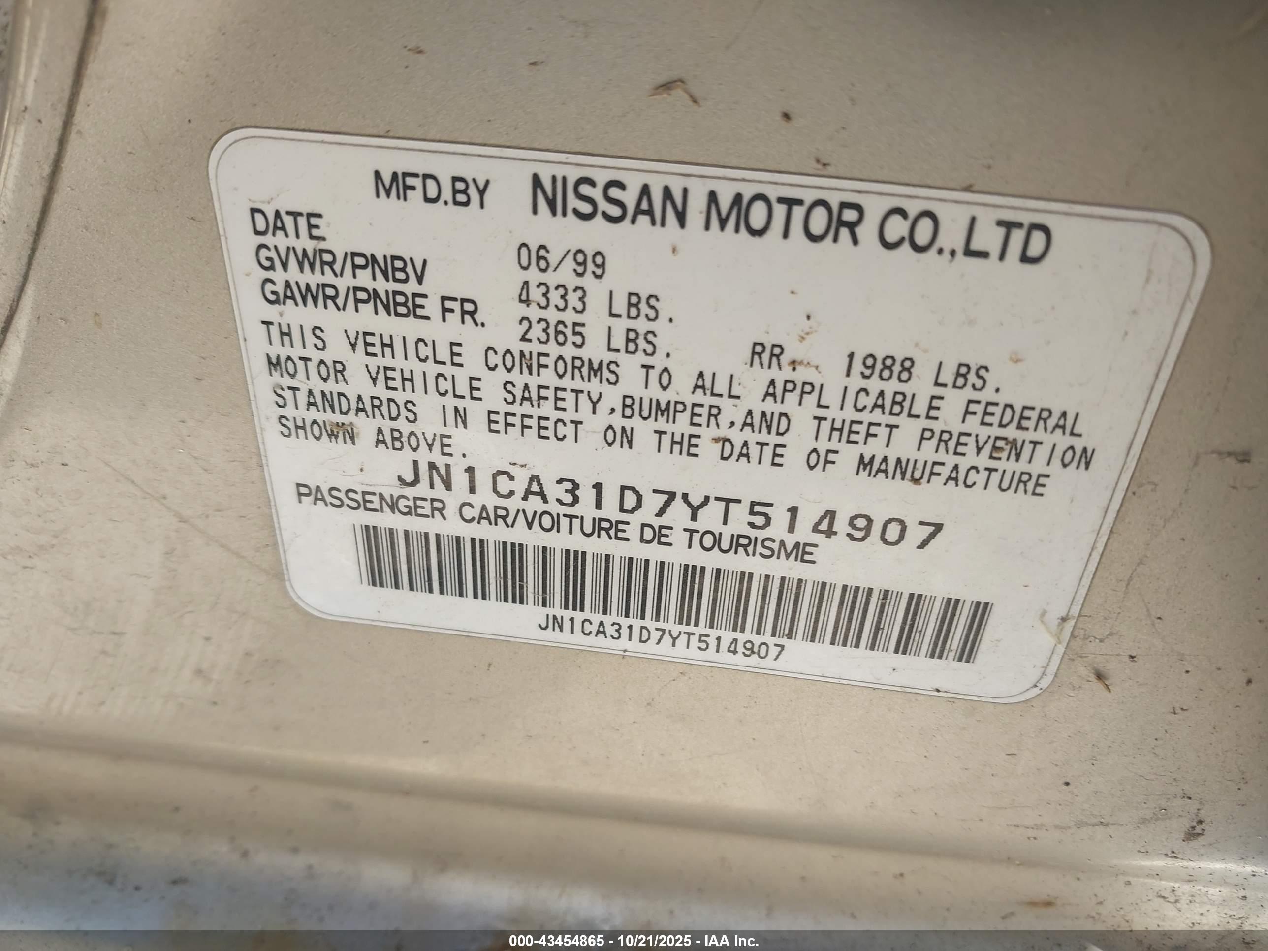 NISSAN MAXIMA image 9