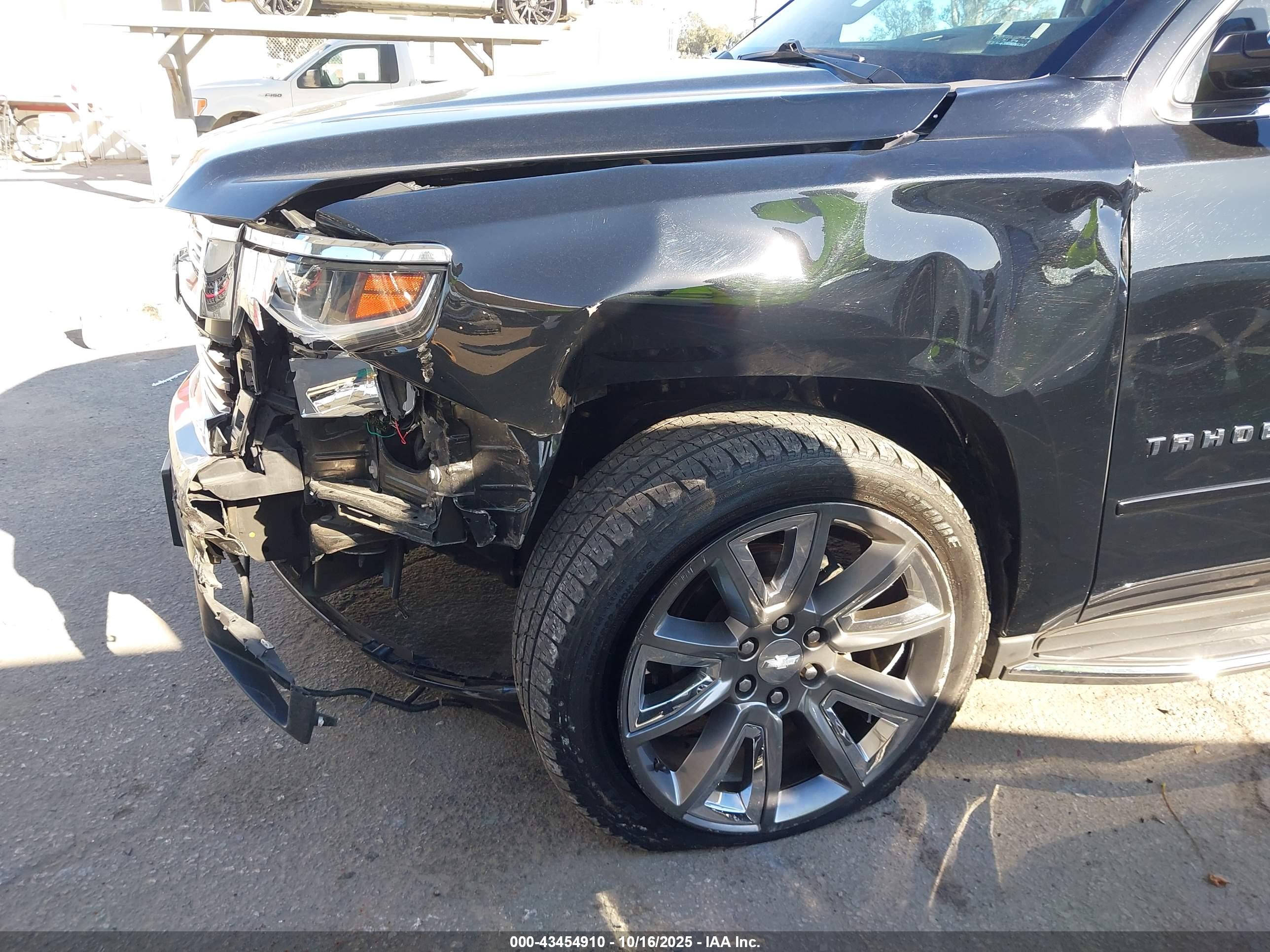 CHEVROLET TAHOE image 6