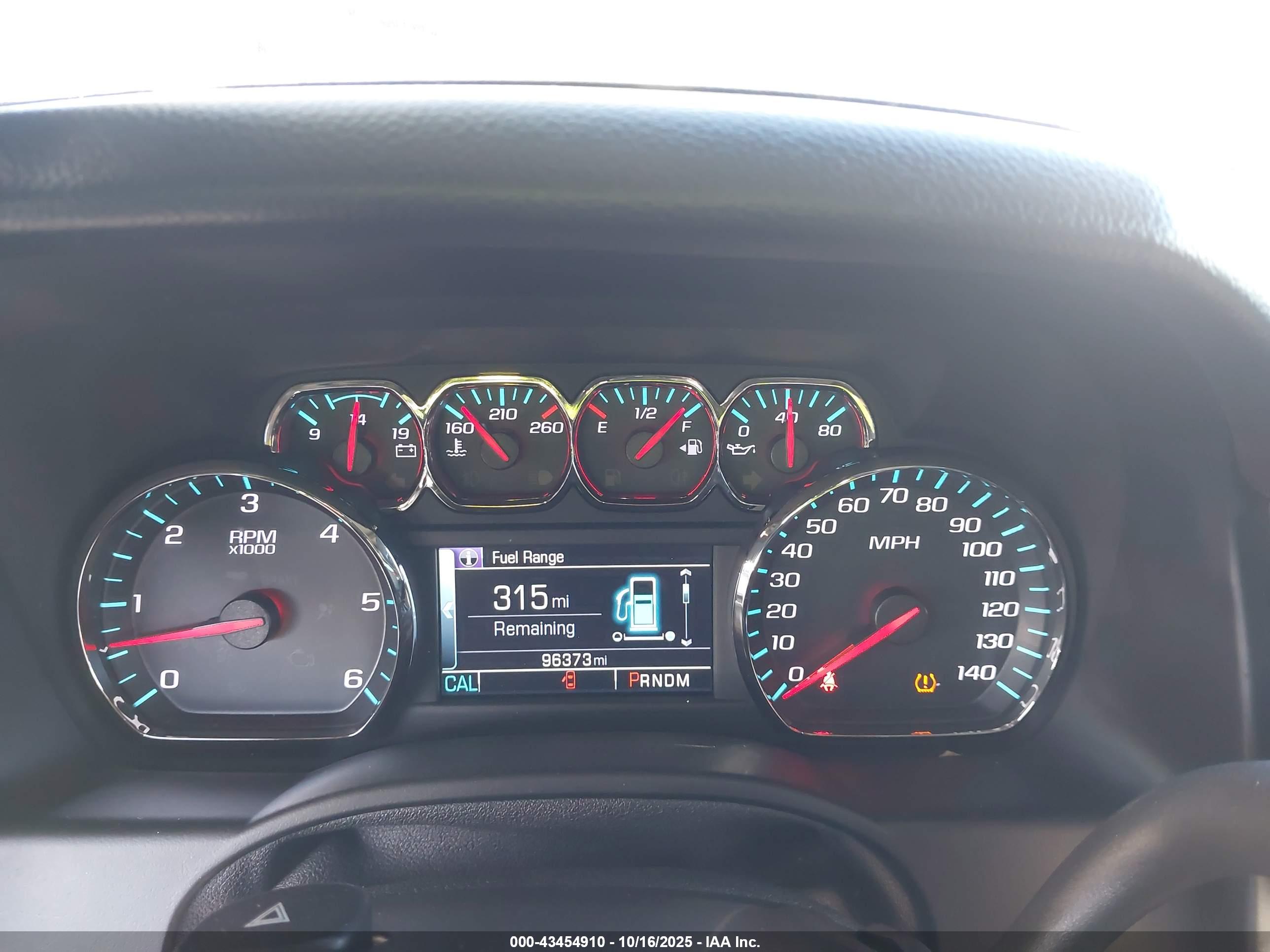 CHEVROLET TAHOE image 7