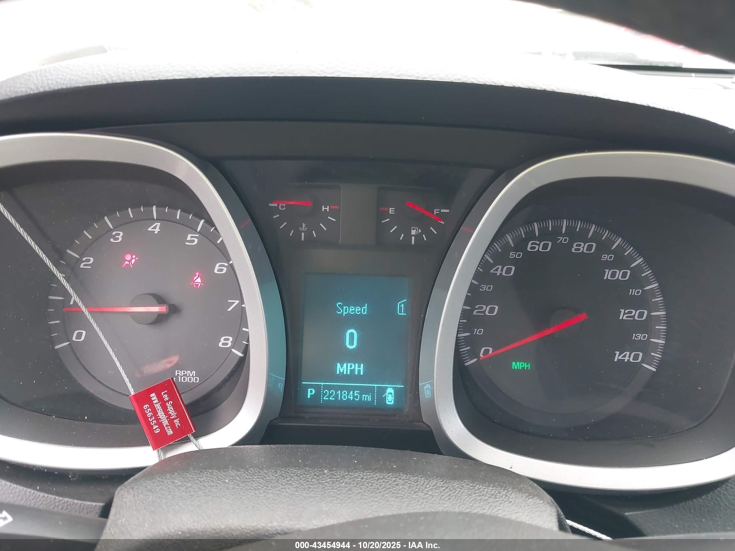 CHEVROLET EQUINOX image 7